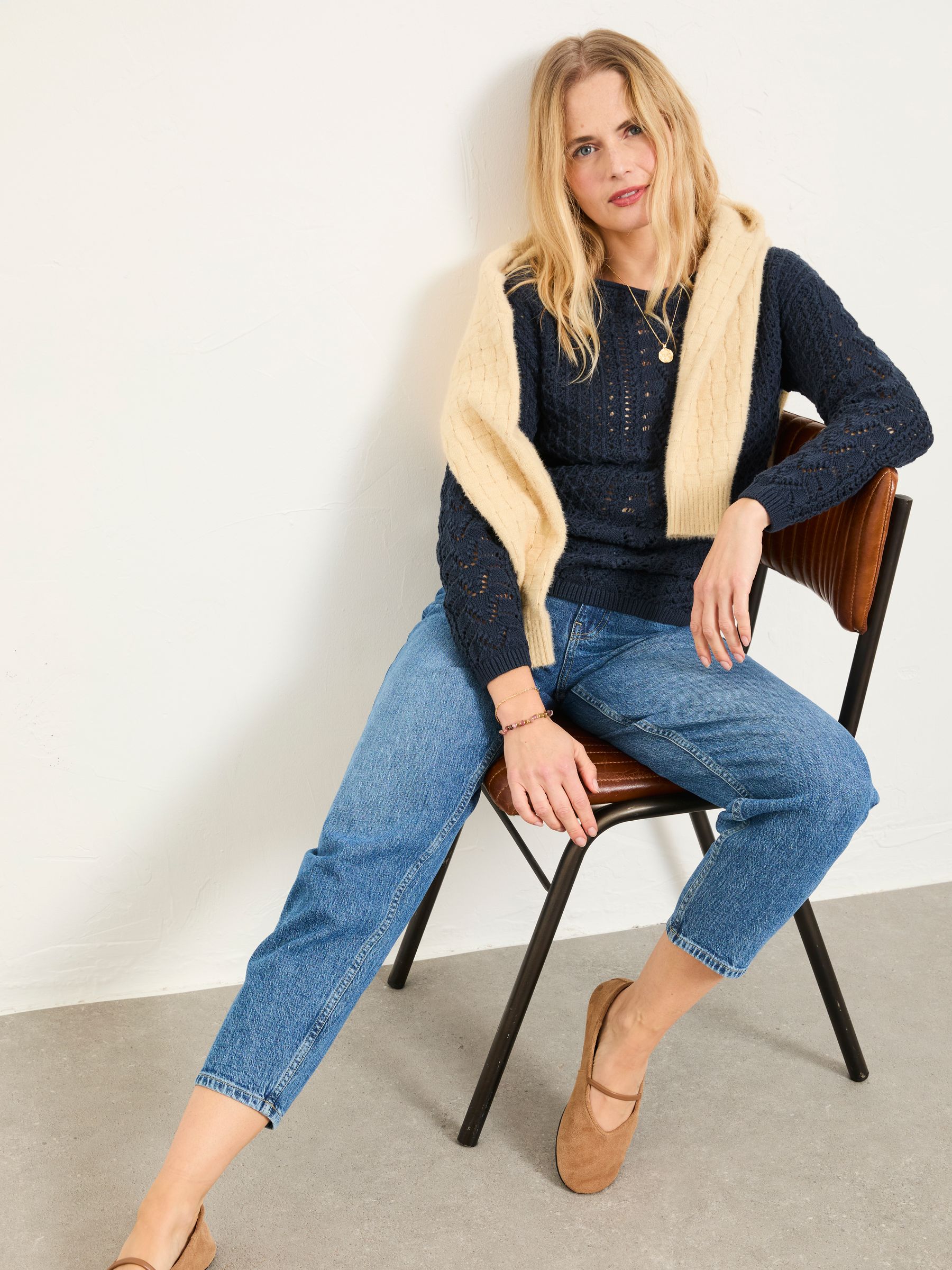 Cameron Navy Knitted Textured Jumper - Image 4 of 6