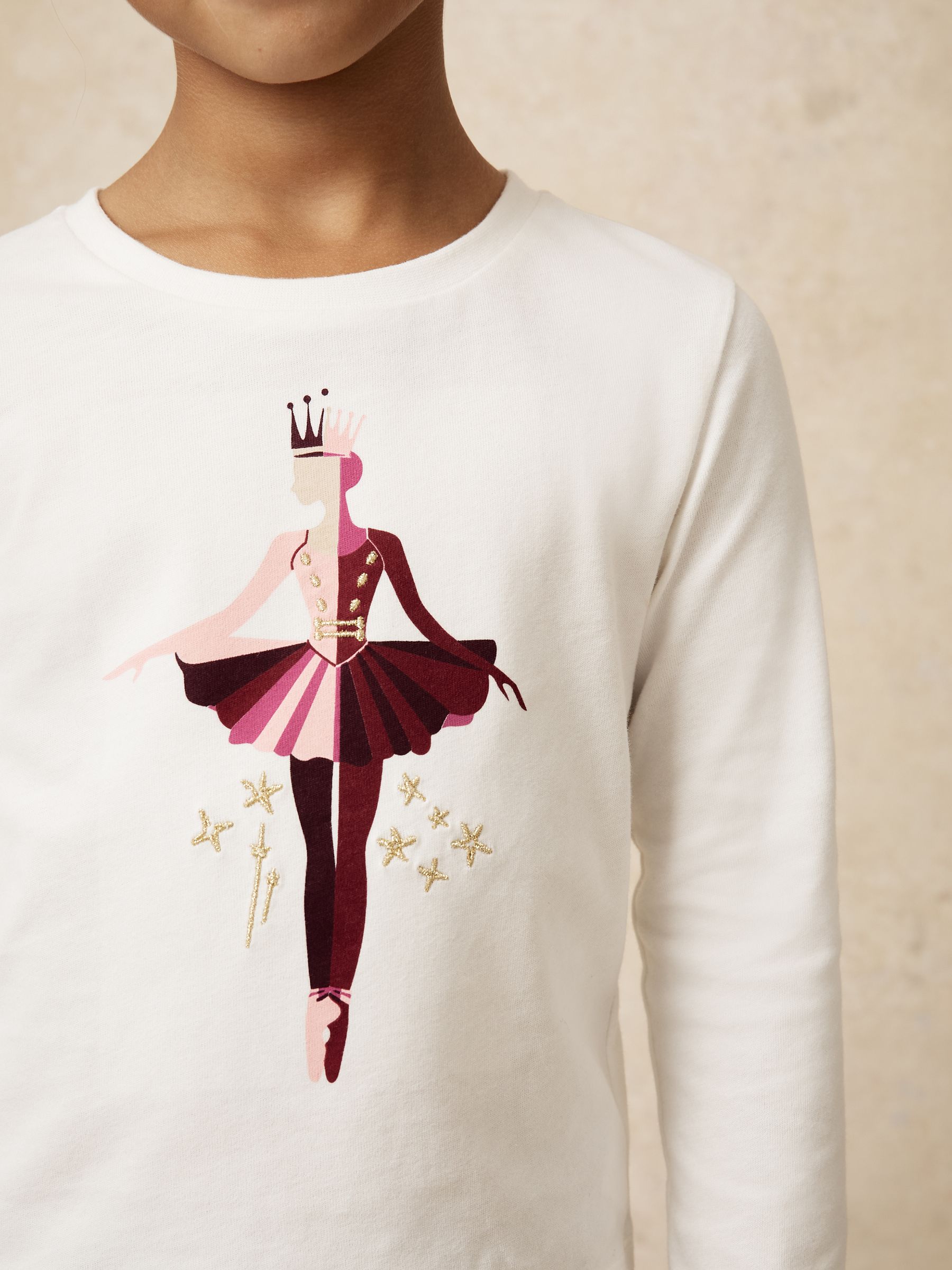 T-Shirt in Ivory - Image 4 of 5