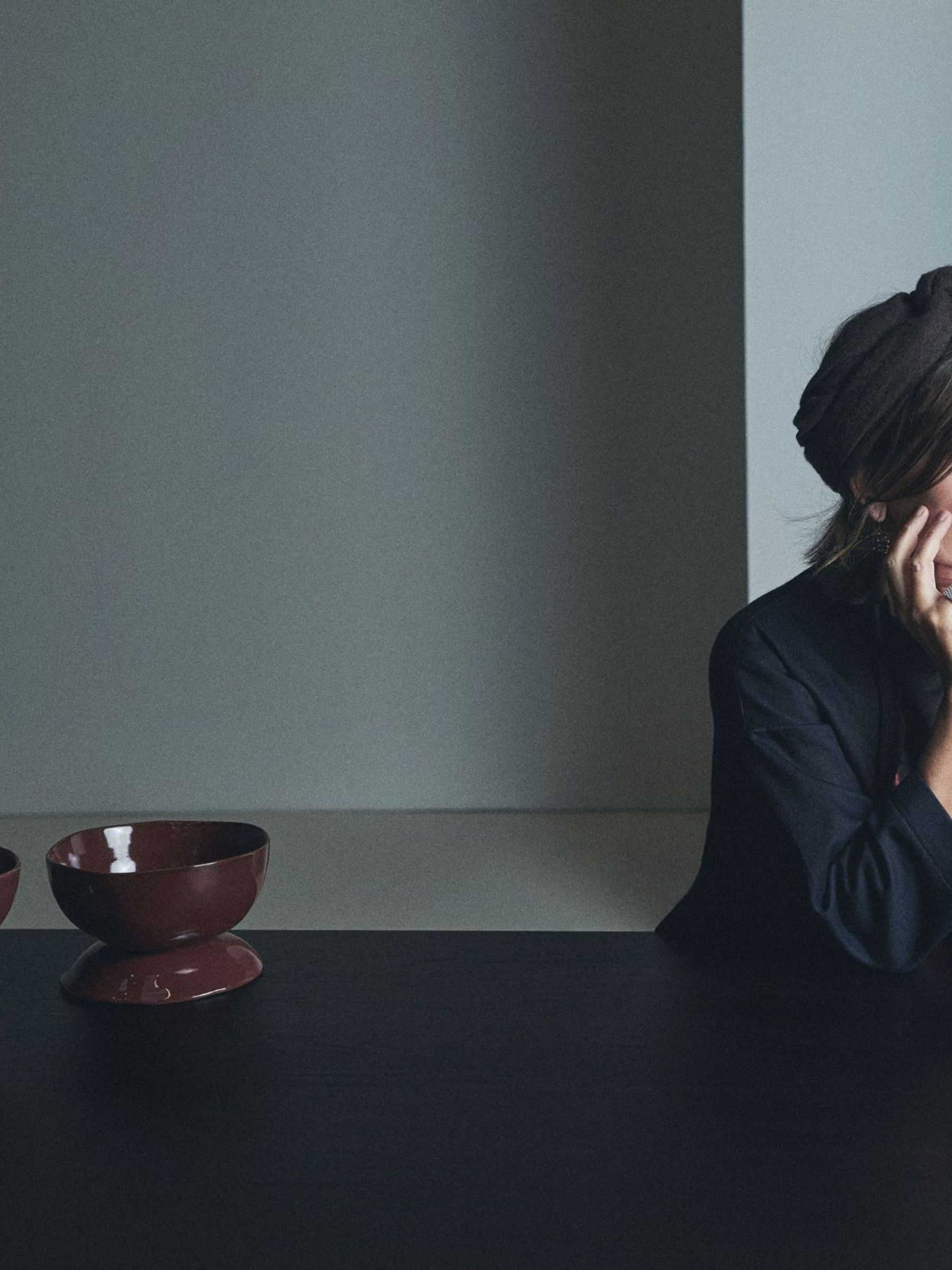 Red Foot La Mere Serving Plate - Image 1 of 2