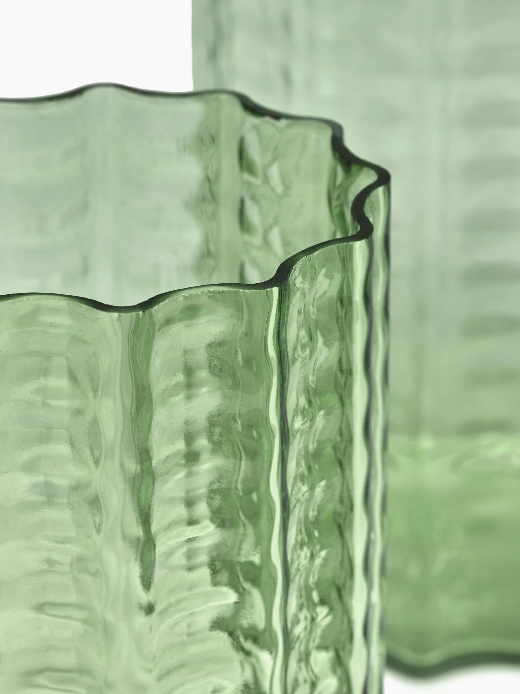 Green No.3 Waves Vase - Image 4 of 6