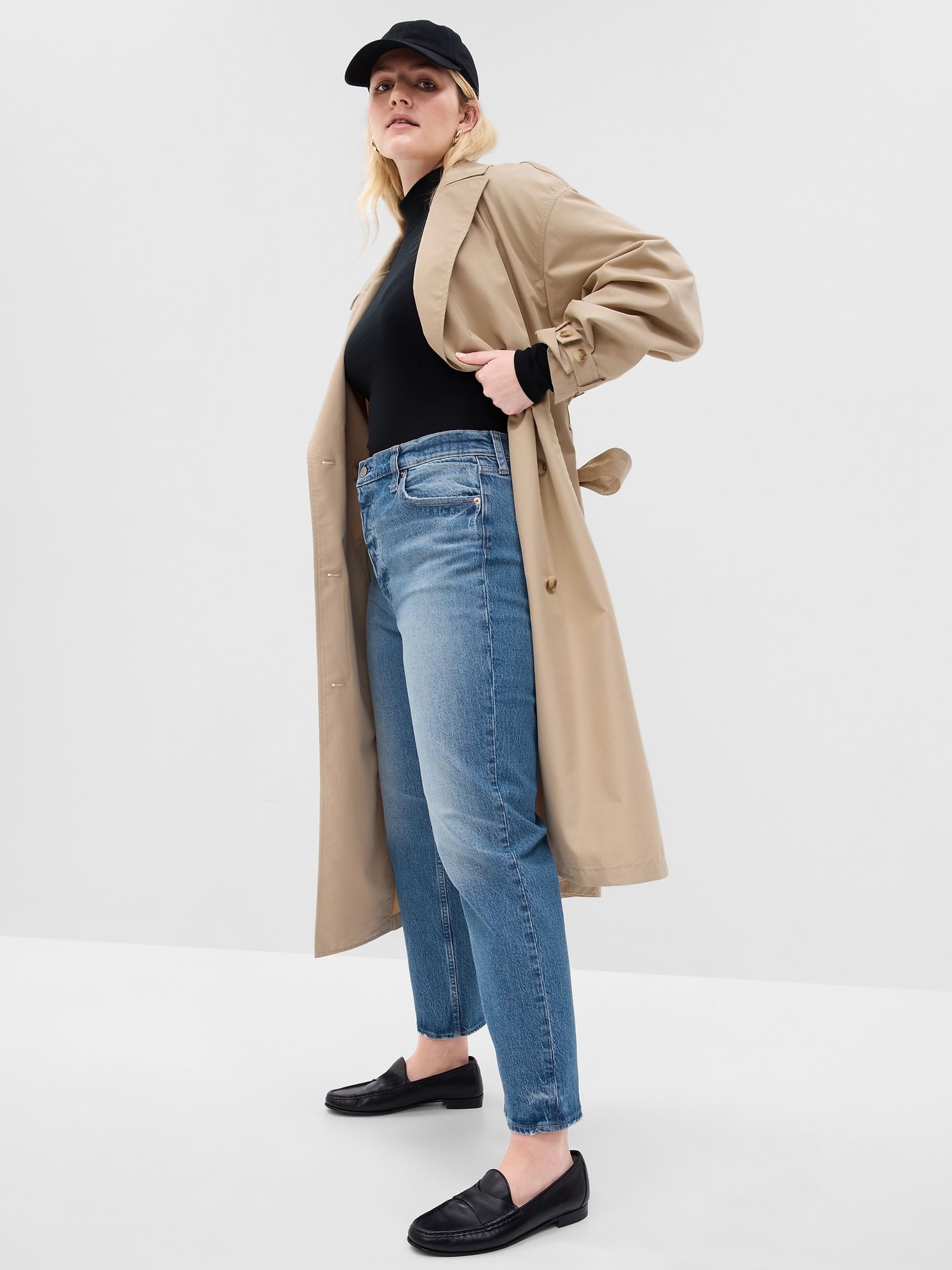 Light Wash Blue High Waisted Cheeky Straight Jeans - Image 5 of 10