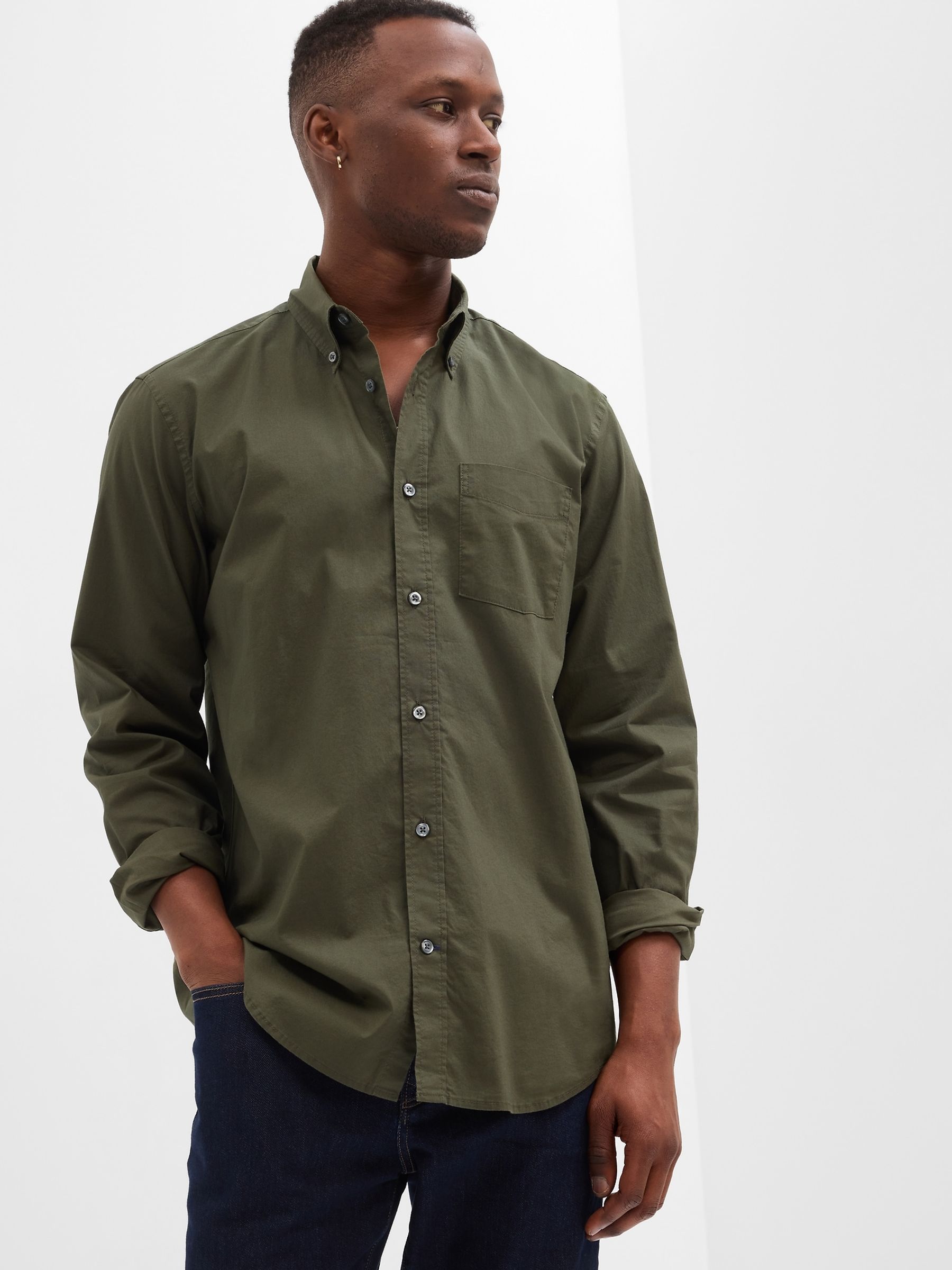Green Stretch Long Sleeve Poplin Shirt in Standard Fit - Image 1 of 1 Green Stretch Long Sleeve Poplin Shirt in Standard Fit - Image 1 of 1