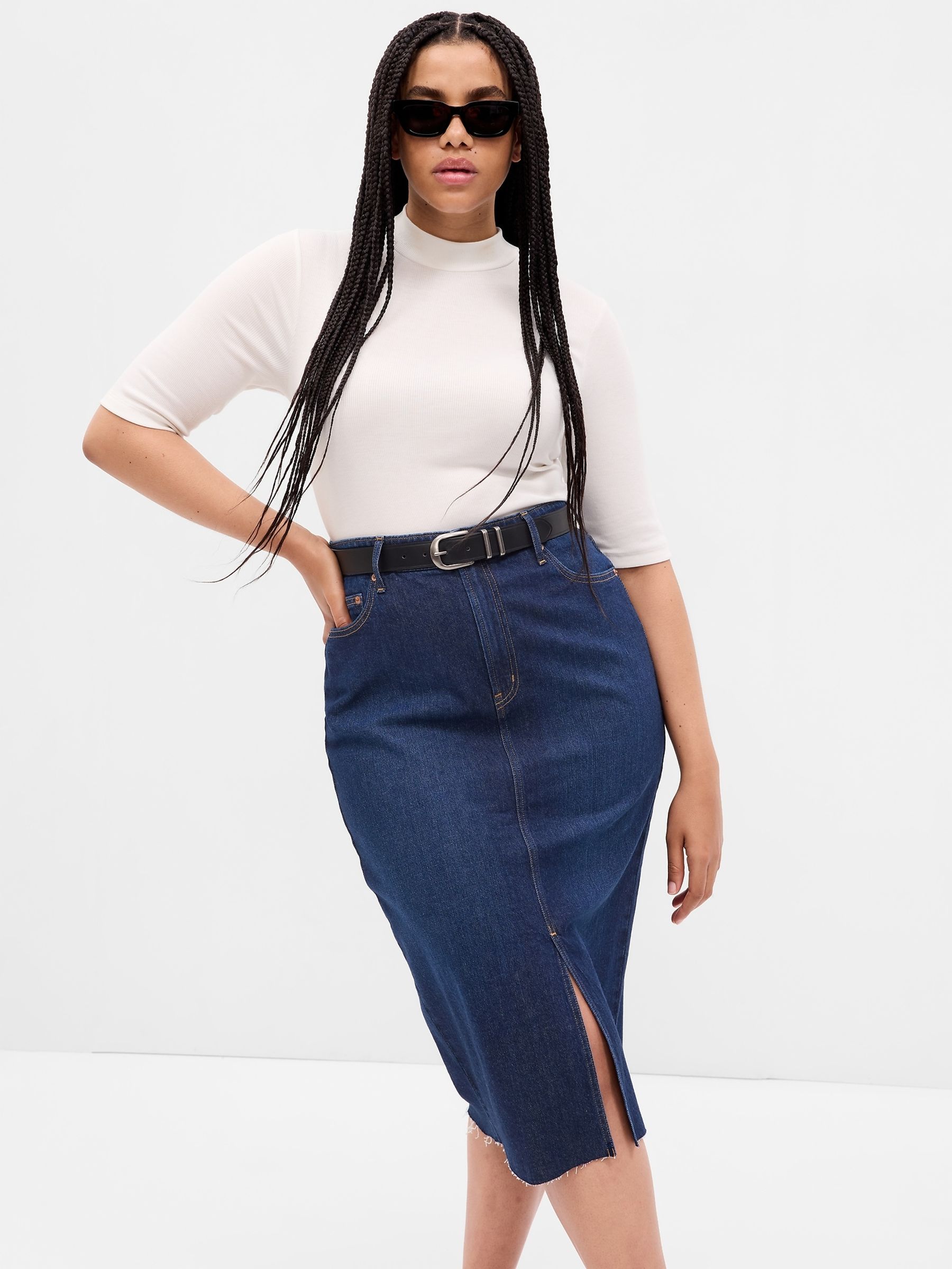 White Ribbed Stripe Short Sleeve Mock Neck T-Shirt - Image 4 of 5