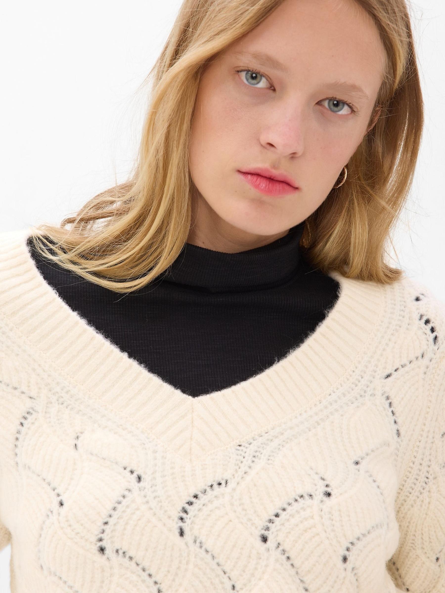 Cream V-Neck Jumper - Image 3 of 4