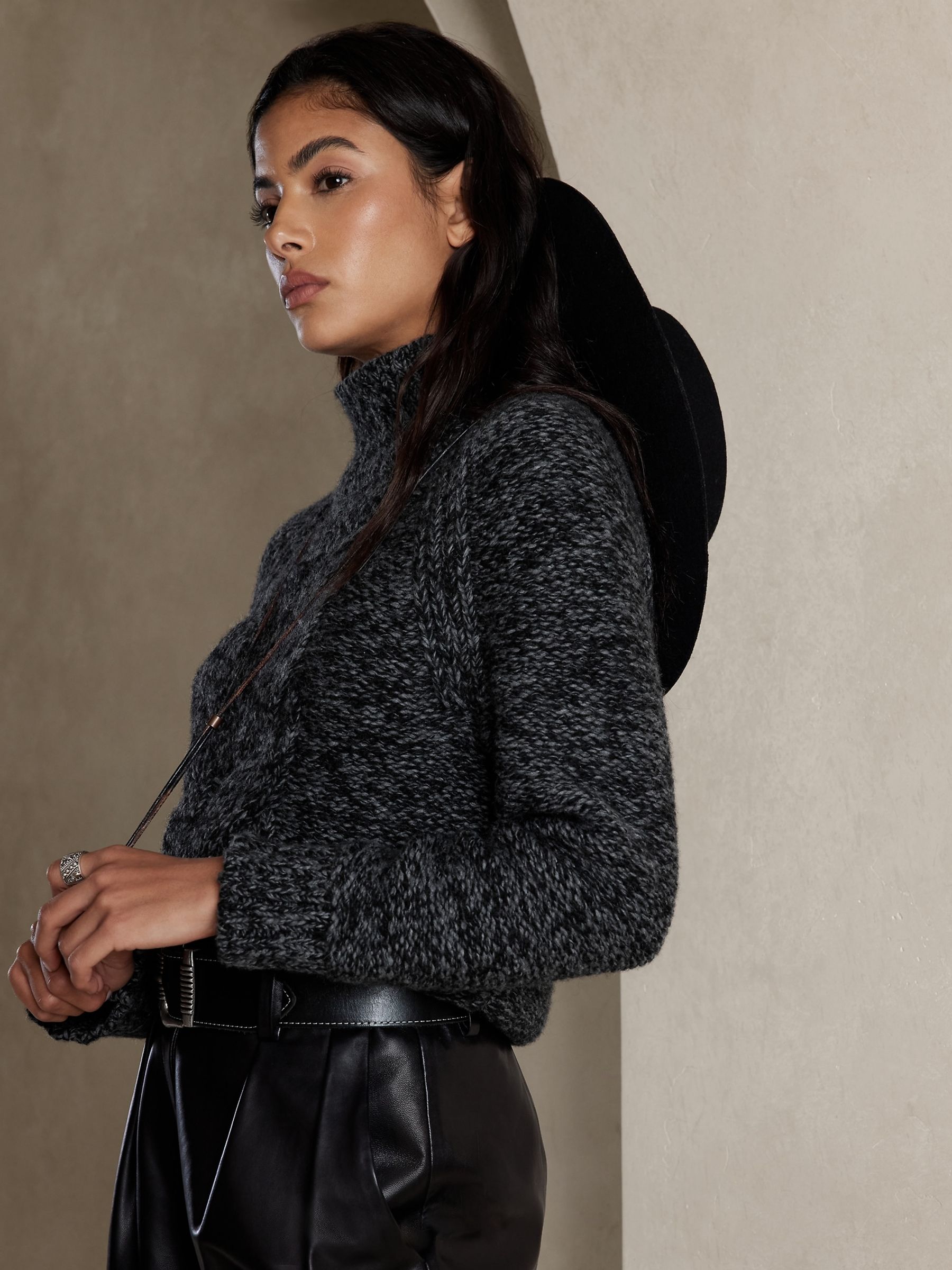 Banana Republic Grey Arran Cable Jumper - Image 3 of 4