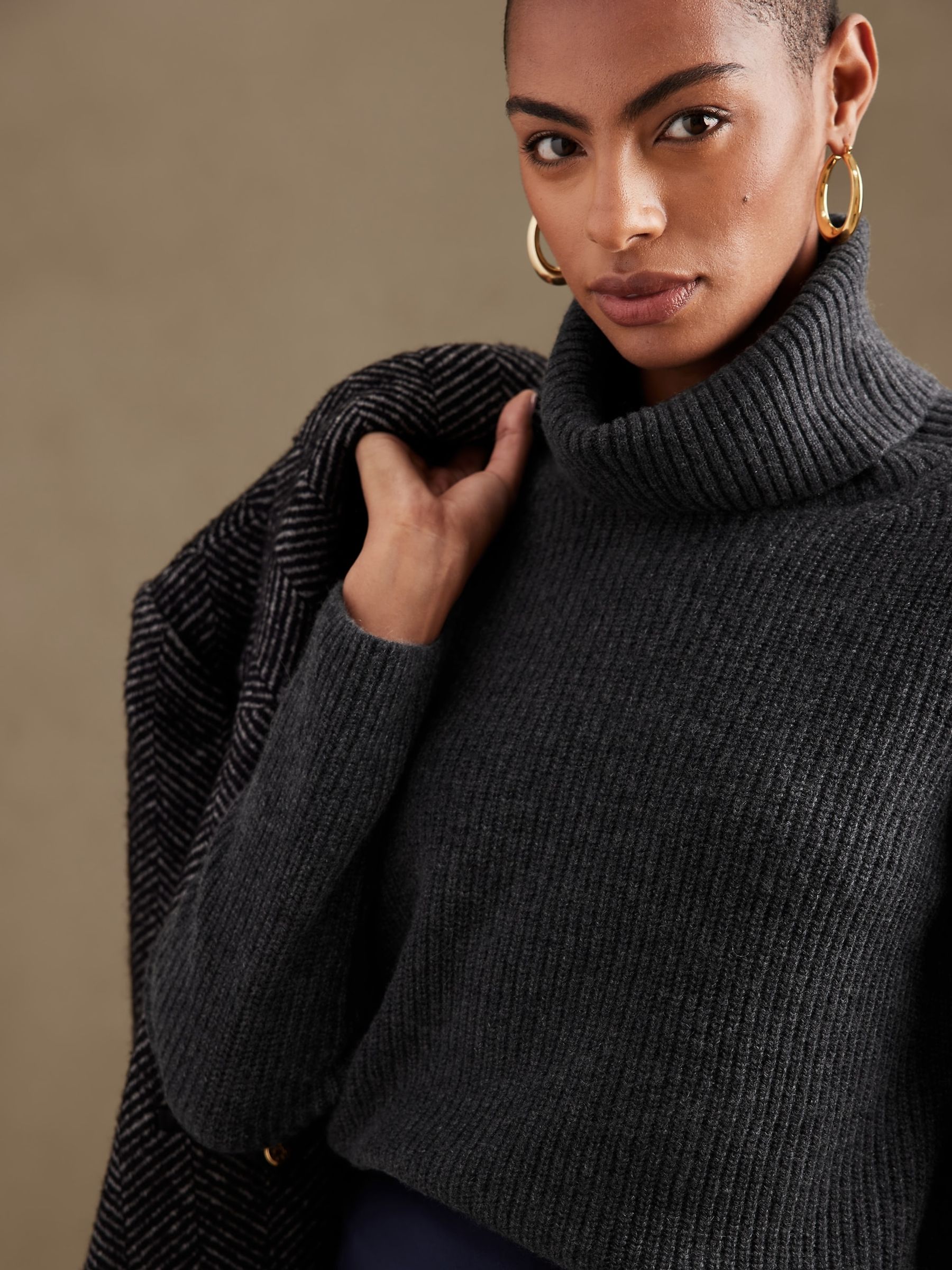 Banana Republic Grey Chiara Cashmere Turtleneck Jumper - Image 6 of 8