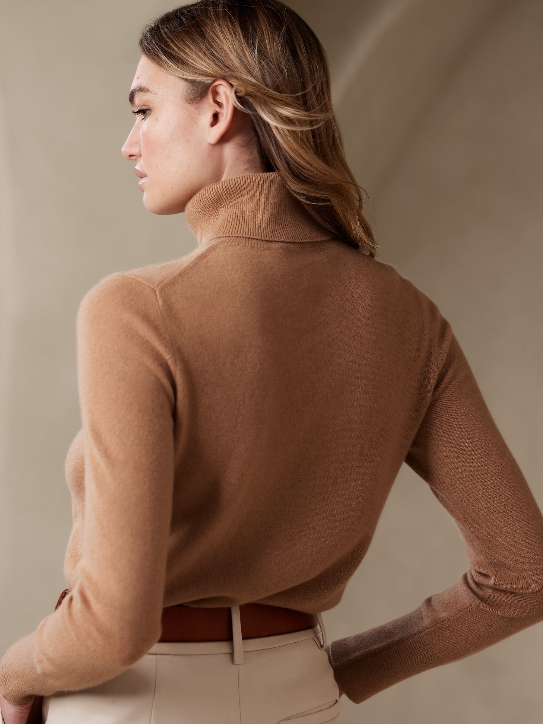 Banana Republic Beige Micaela Cashmere Turtleneck Jumper - Image 2 of 4