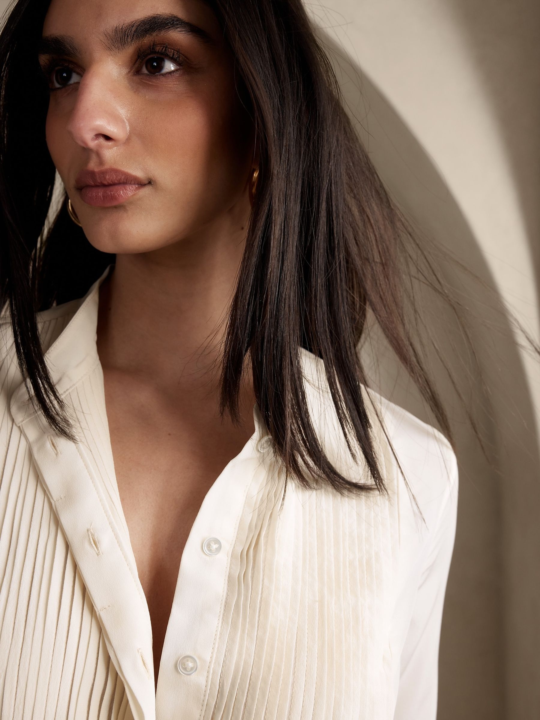 Banana Republic White Silk Tuxedo Shirt - Image 3 of 4