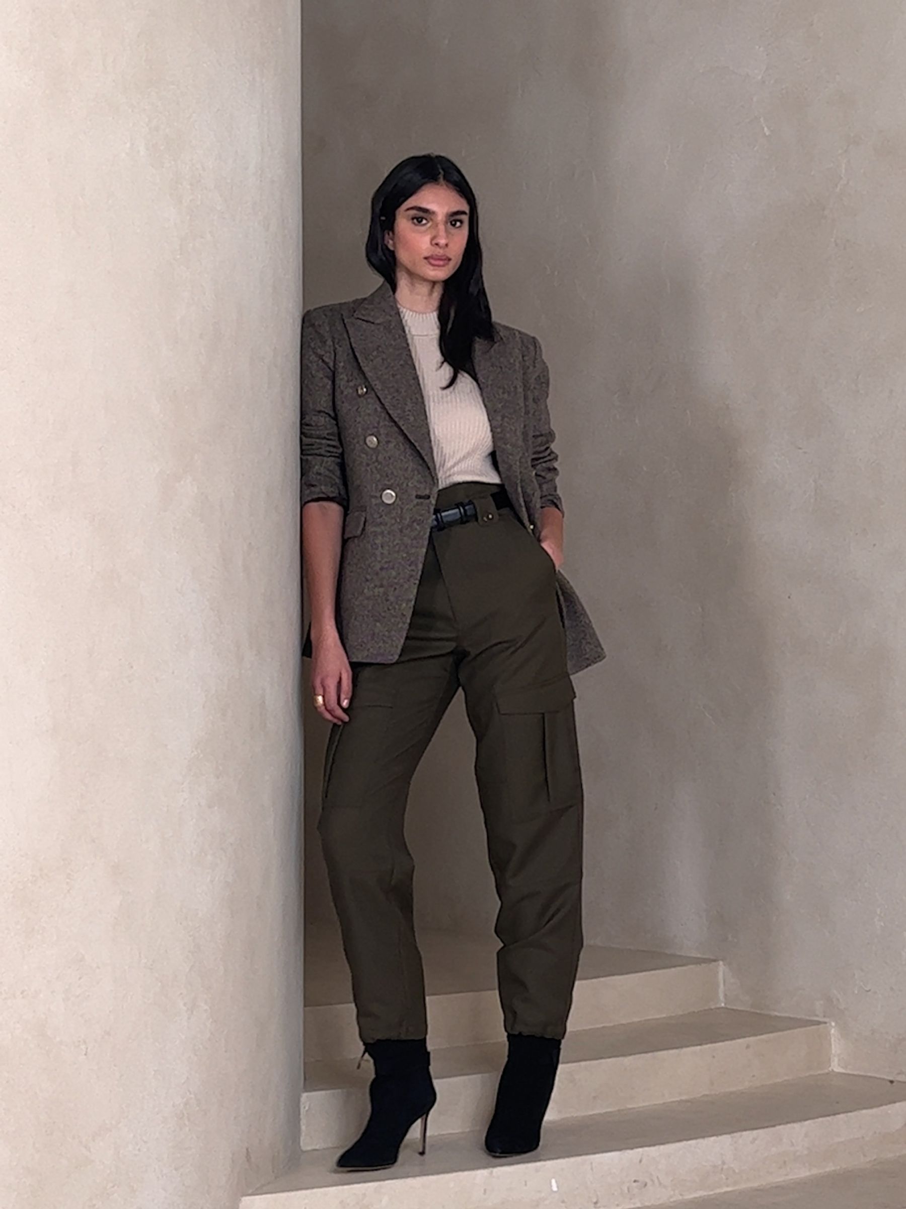 Banana Republic Green Lido Wool Cargo trousers - Image 2 of 4