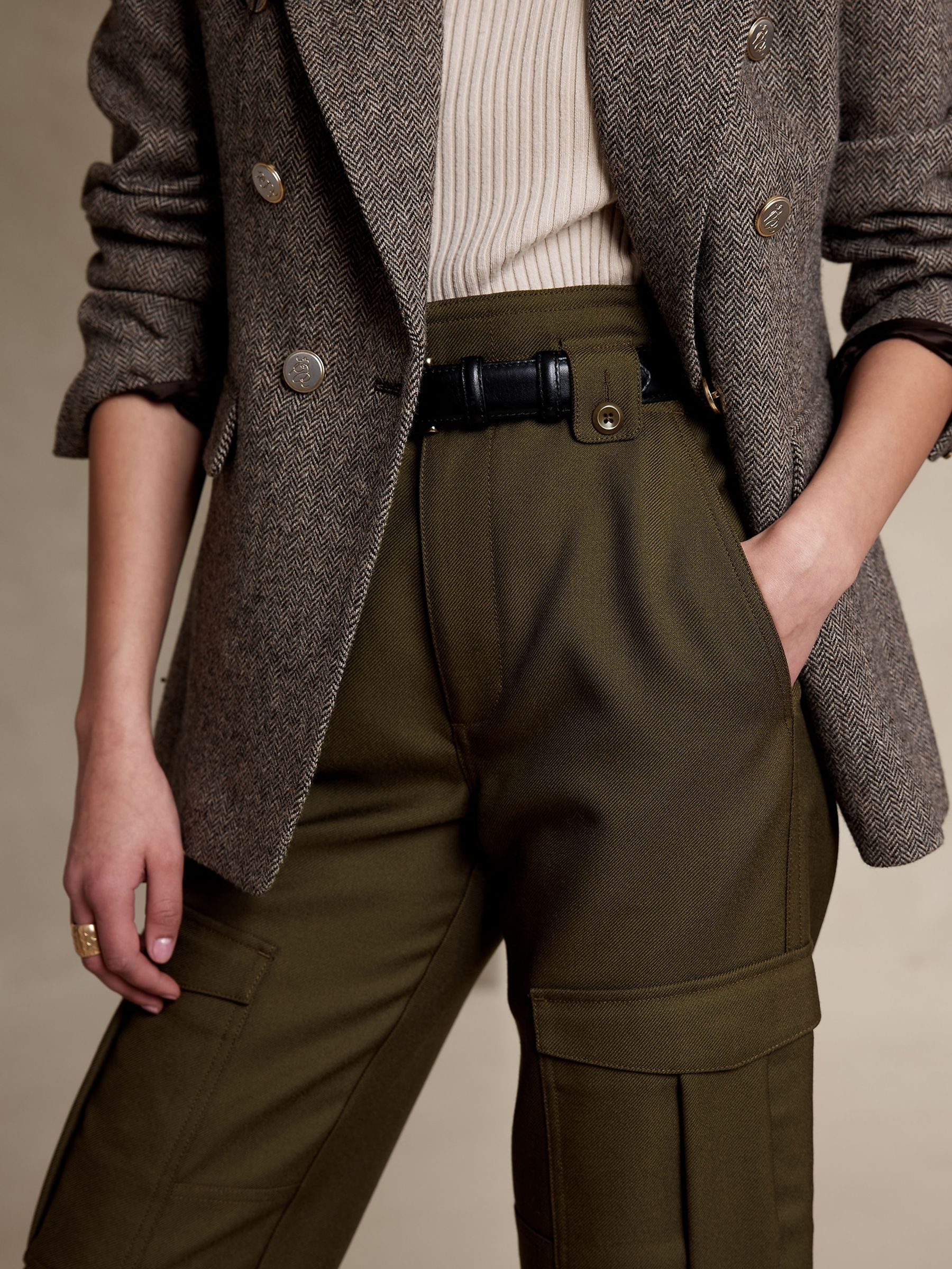 Banana Republic Green Lido Wool Cargo trousers - Image 4 of 4