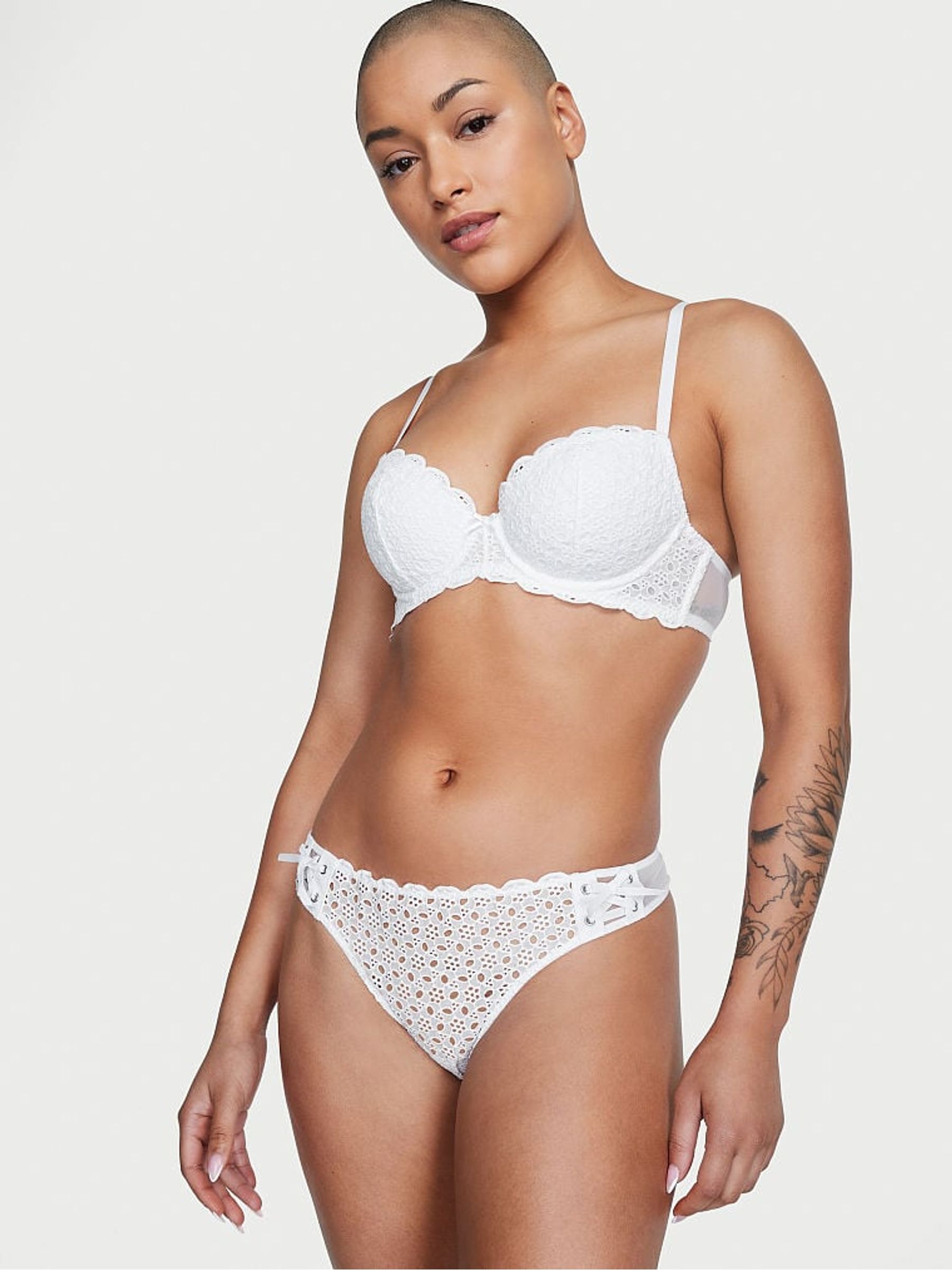 White Thong Broderie Knickers - Image 3 of 4