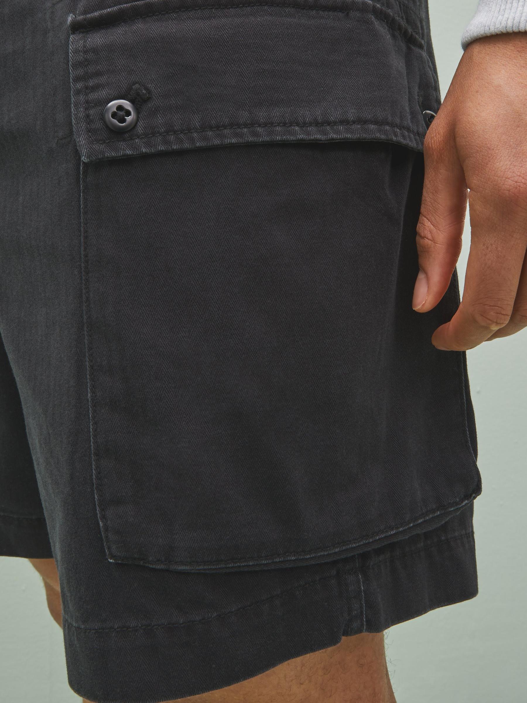 Black 8" Cargo Shorts - Image 3 of 4