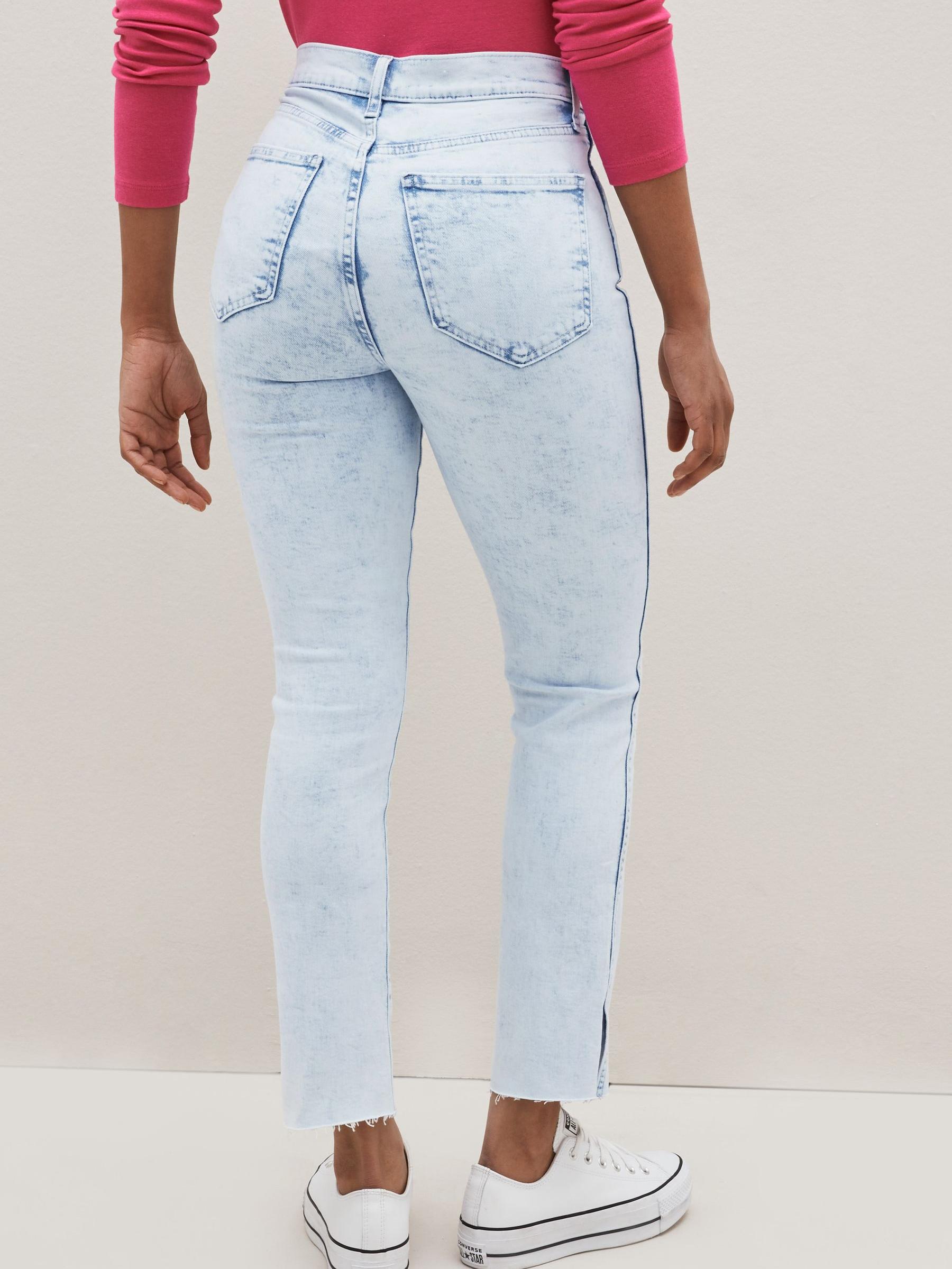 Light Wash Blue High Waisted Split Hem Vintage Slim Jeans - Image 2 of 5