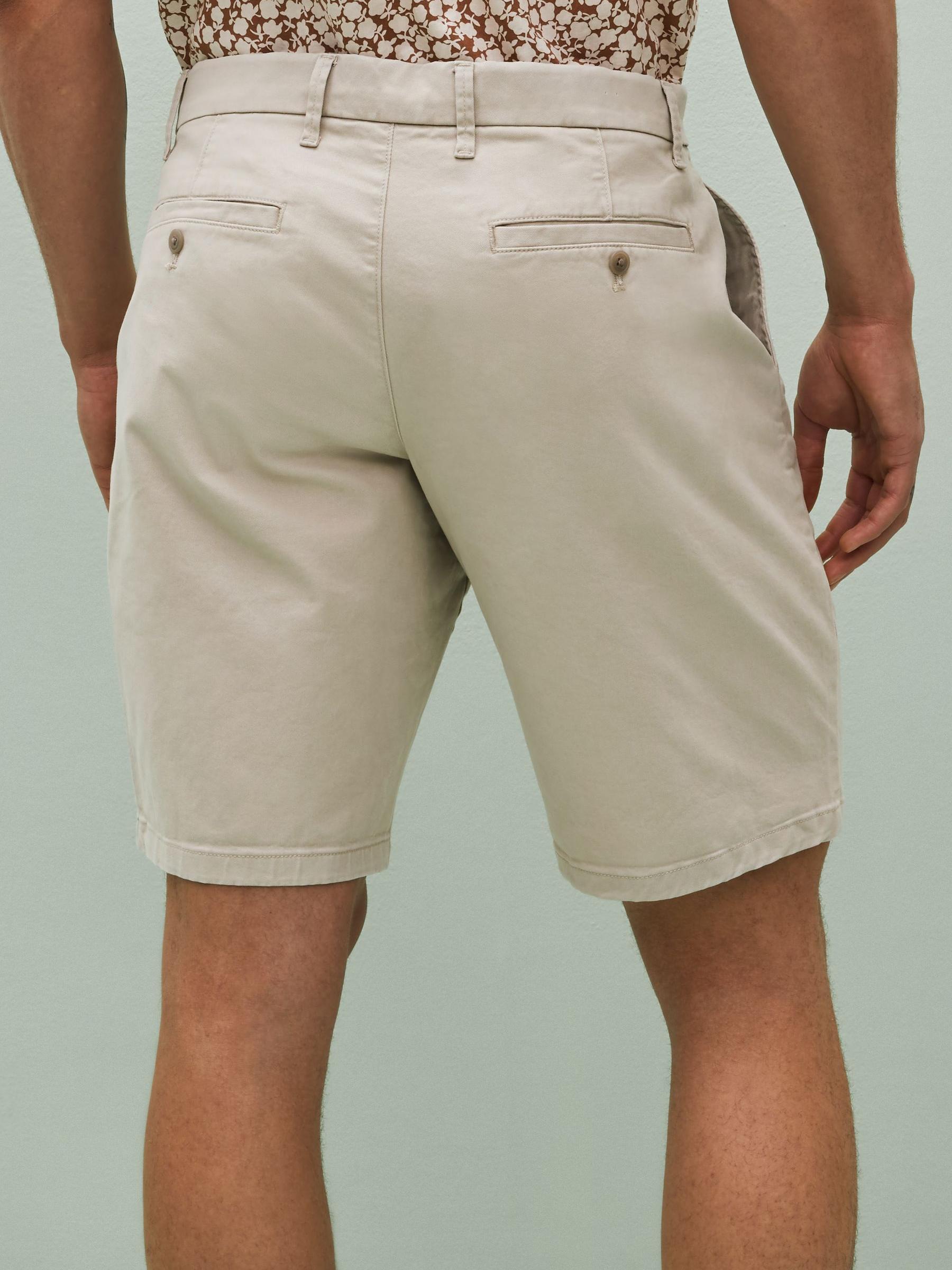 Beige 10" Vintage Chino Shorts - Image 2 of 4