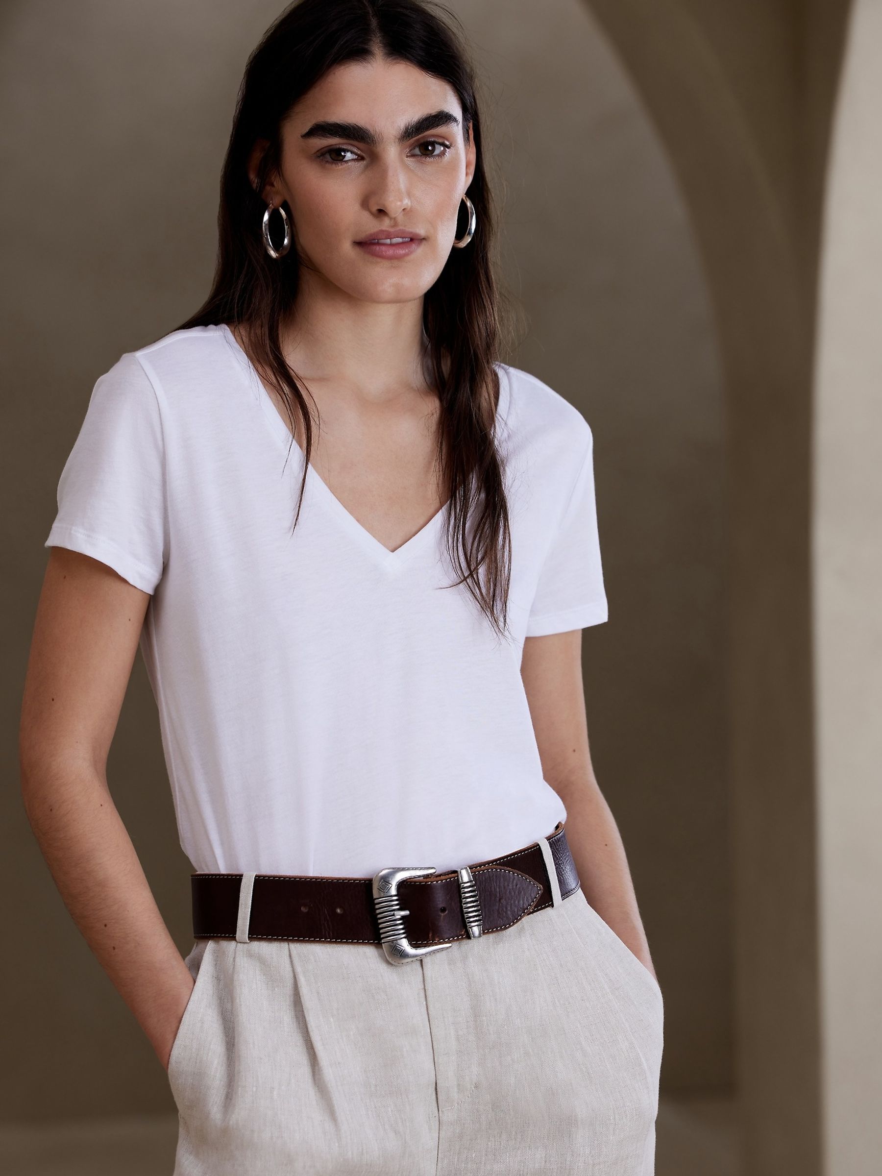 Banana Republic White Tissue-Weight V-Neck T-Shirt - Image 1 of 1