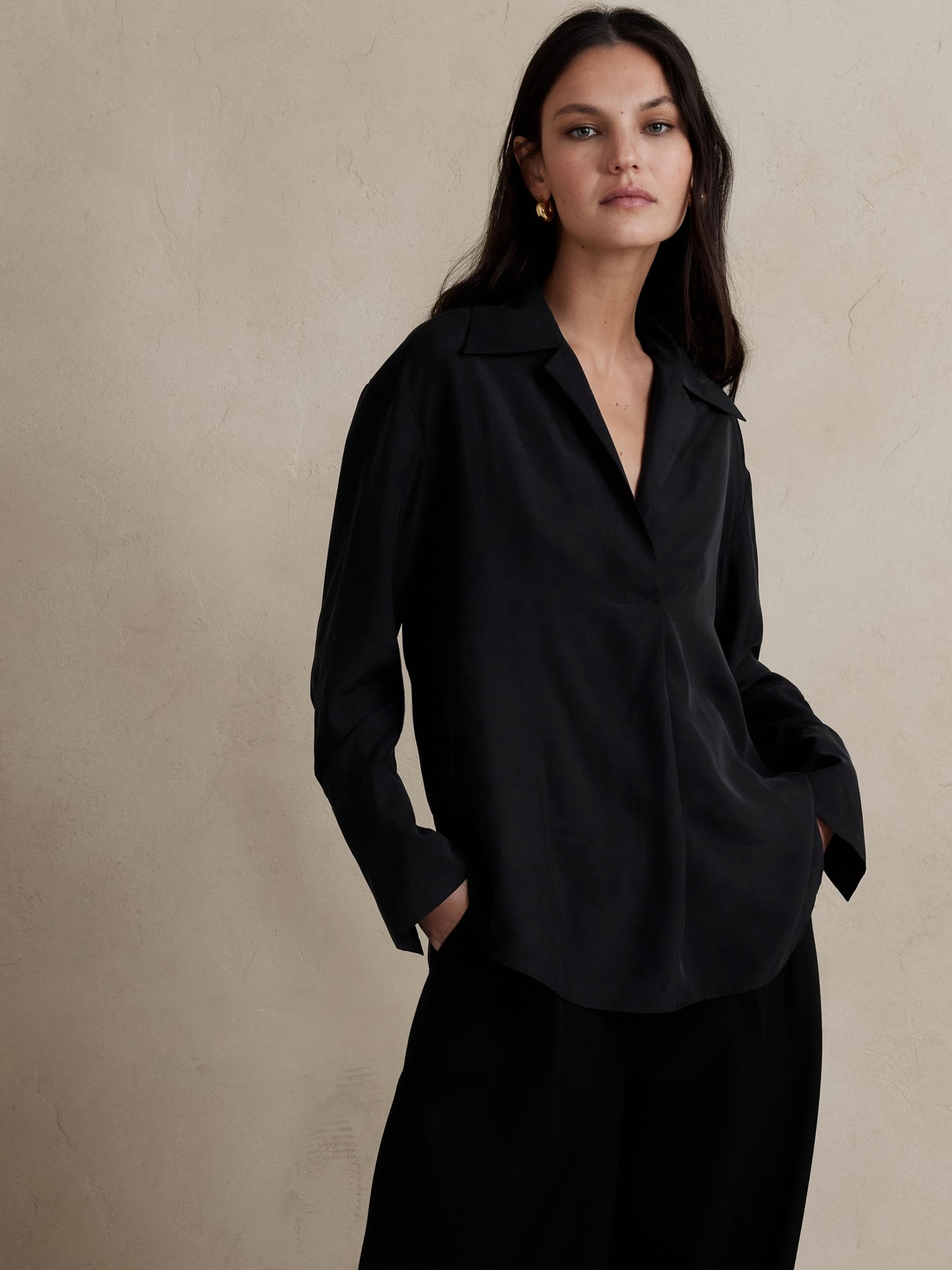 Banana Republic Black Aurora Mulberry Silk Shirt - Image 1 of 4