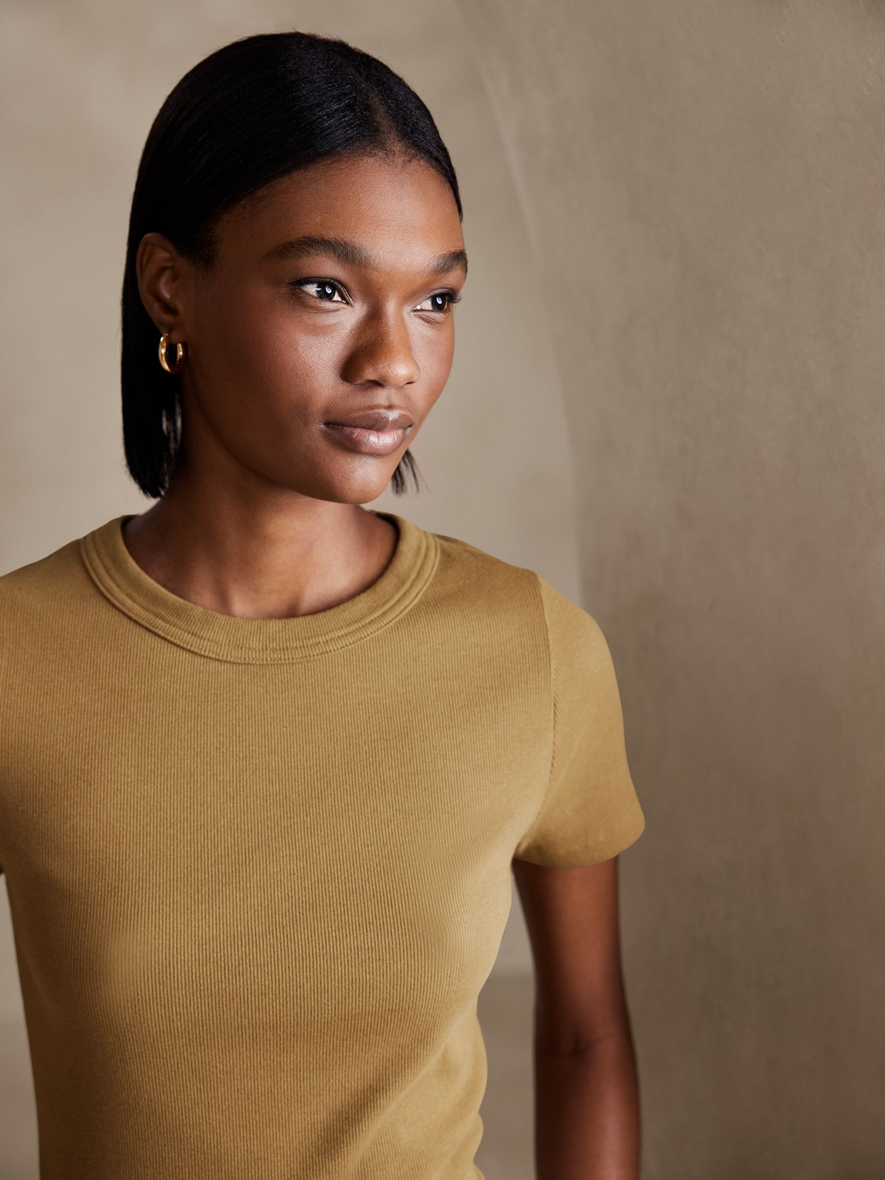 Banana Republic Brown Ribbed Shrunken T-Shirt - Image 3 of 4