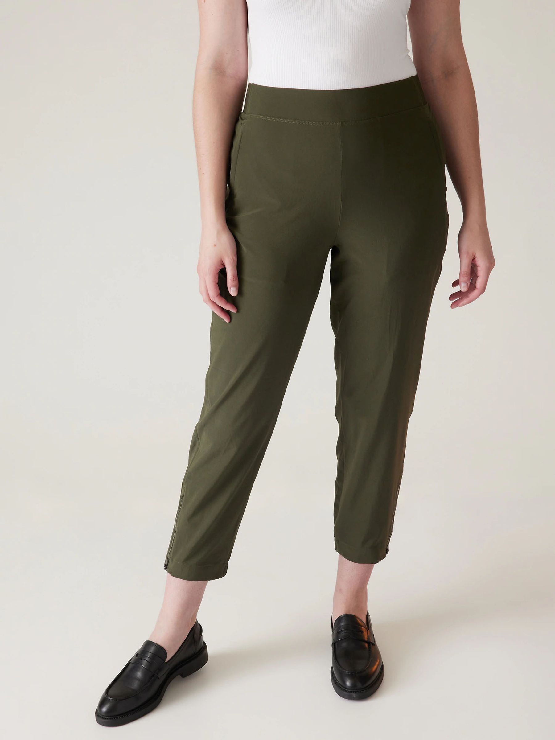 Athleta Green Brooklyn Mid Rise Featherweight Joggers - Image 4 of 5