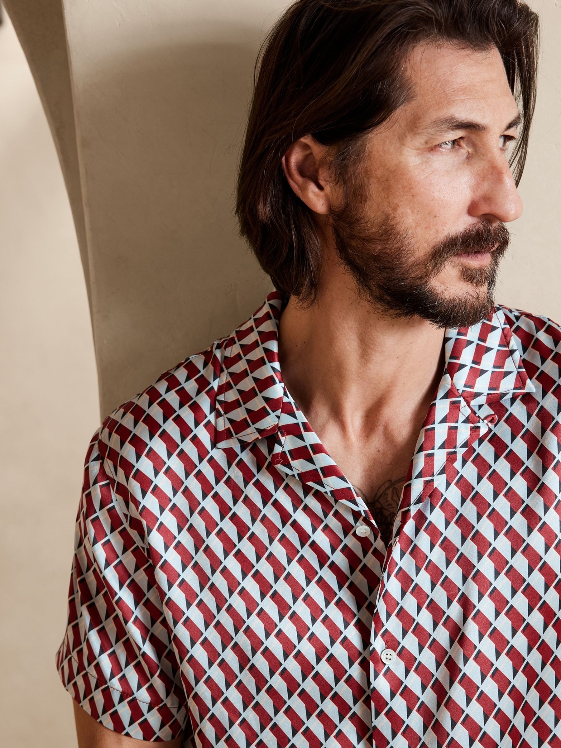 Banana Republic Red Timm Resort Silk Shirt - Image 3 of 4
