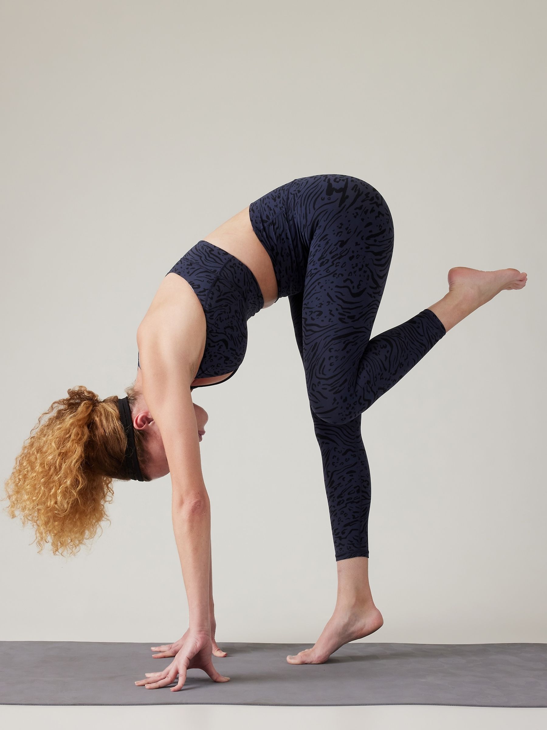 Athleta Blue Transcend 7/8 Leggings - Image 6 of 6