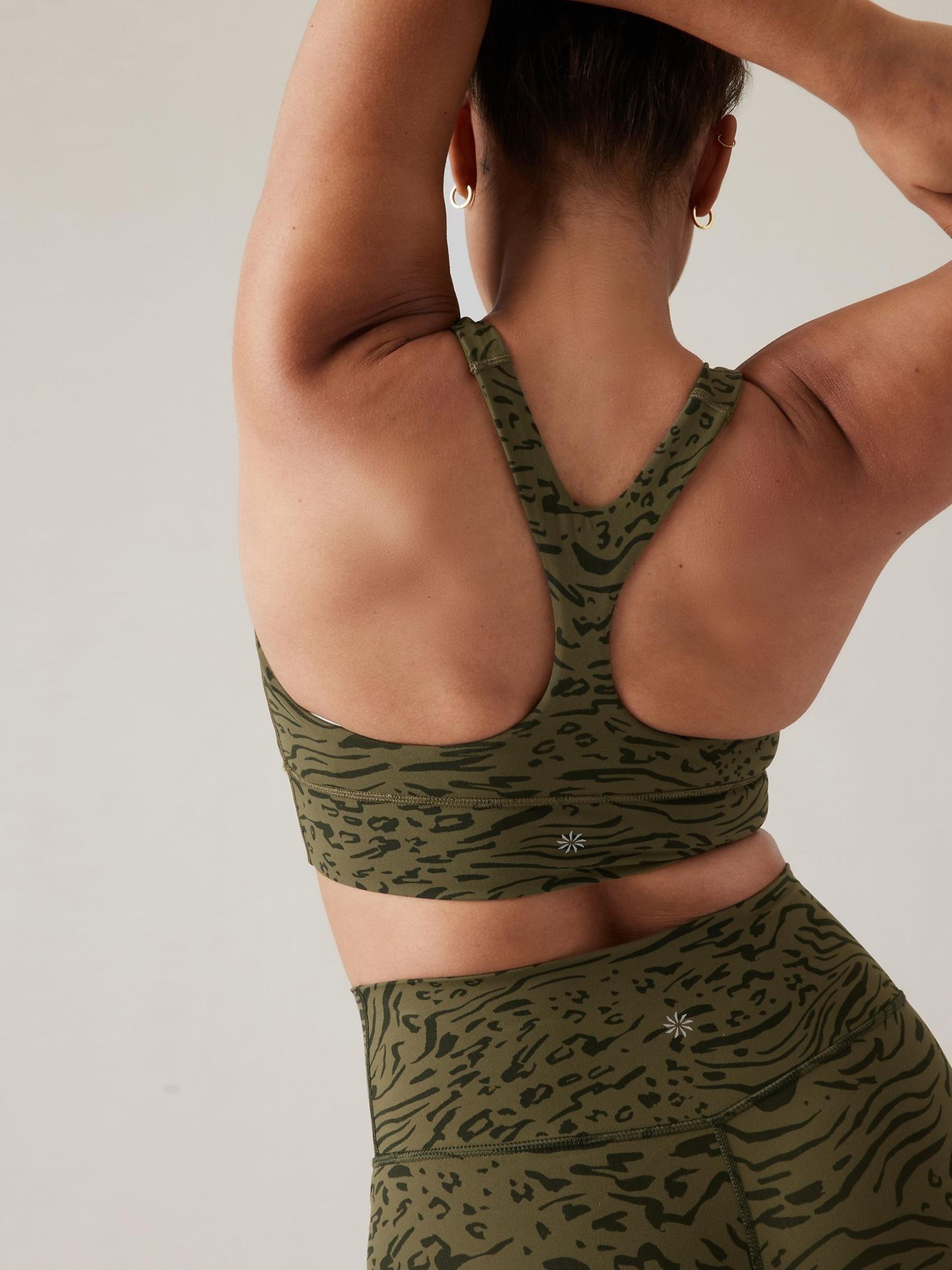 Athleta Green D-DD Cup Transcend Plunge Low Impact Sports Bra - Image 4 of 4