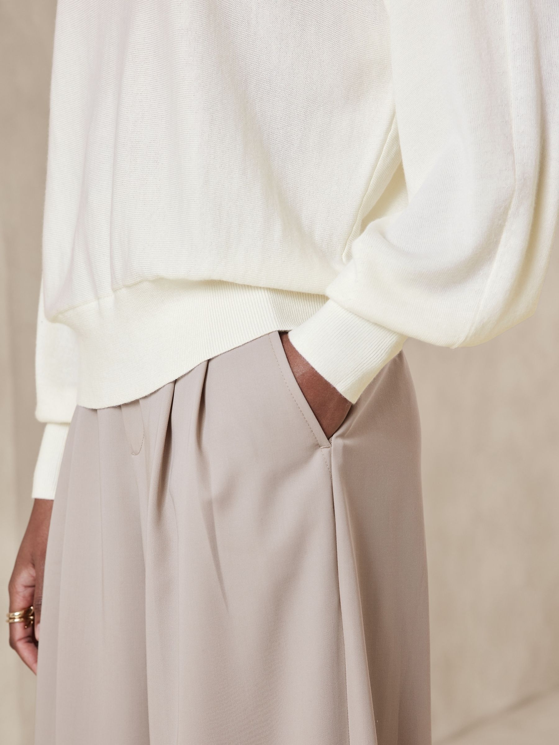 Banana Republic White Telma Merino Jumper - Image 3 of 4