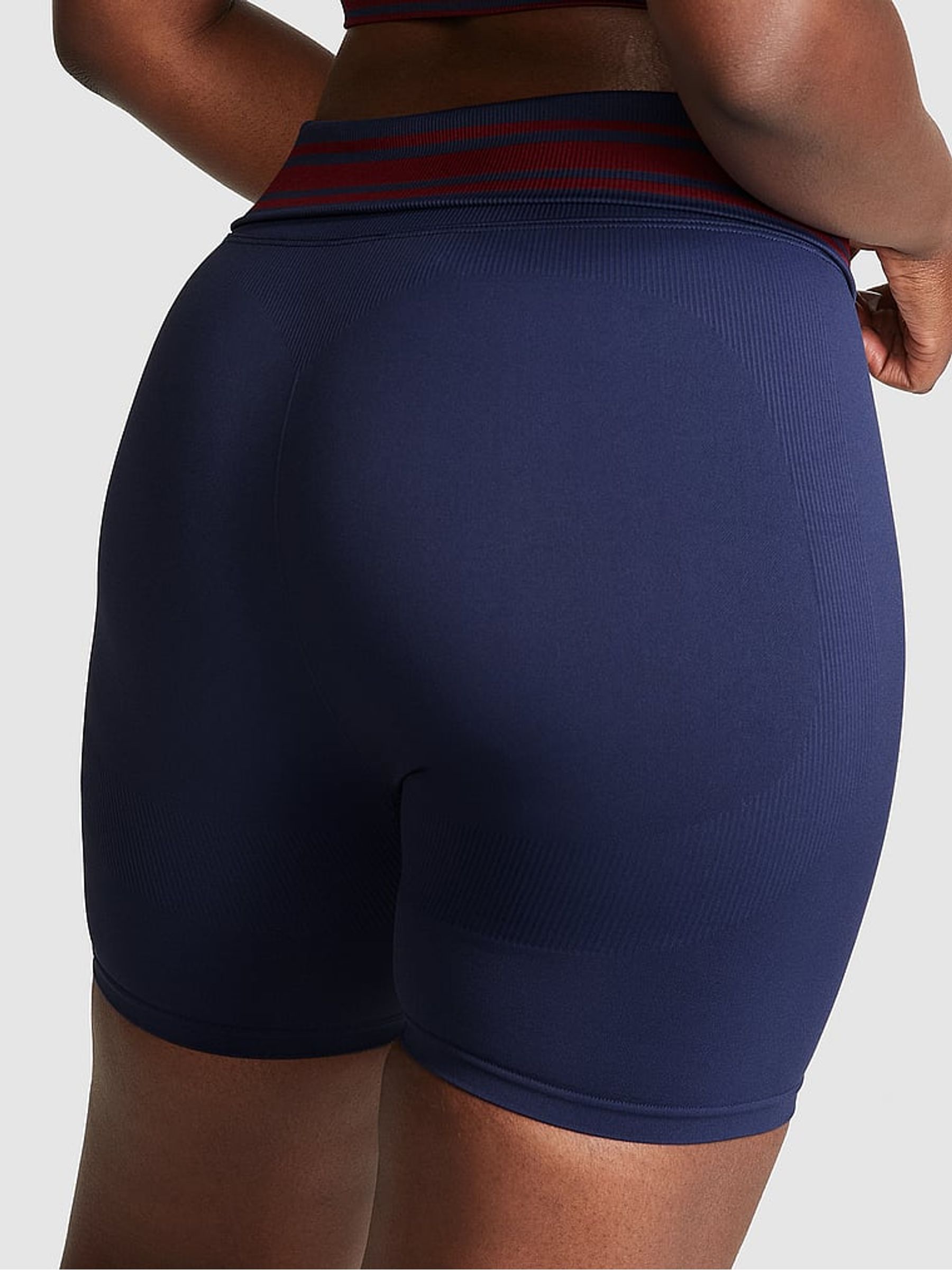 Midnight Navy Blue Seamless Cycling Short - Image 2 of 4