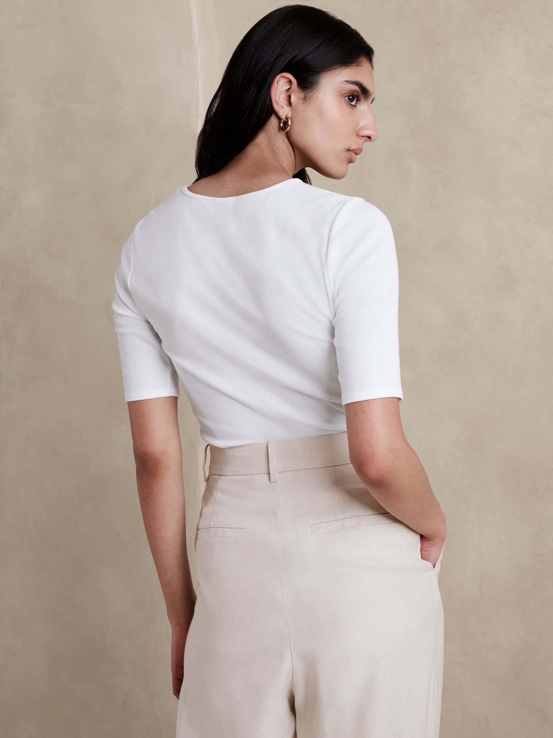 Banana Republic White Ribbed Half-Sleeve T-Shirt - Image 2 of 5