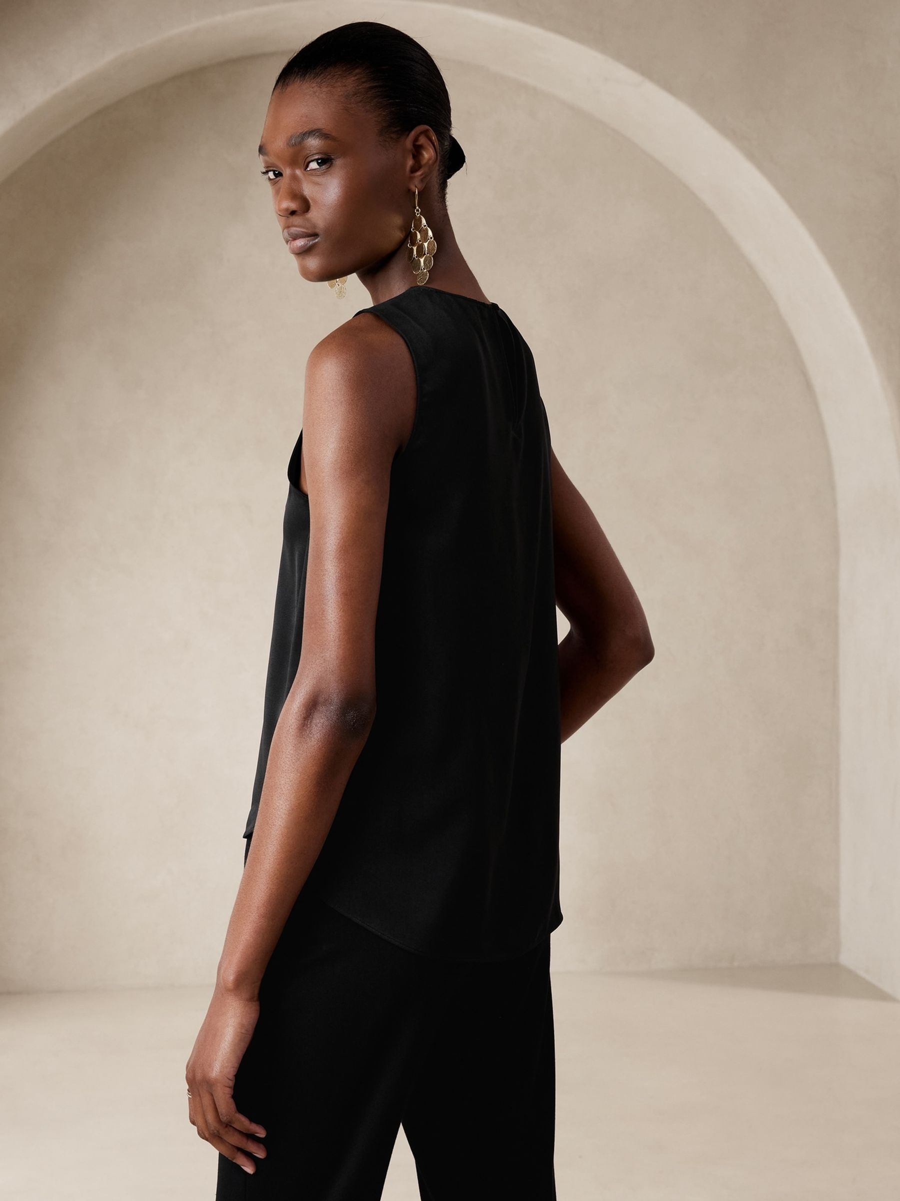 Banana Republic Black Shell Tank Sleeveless Vest - Image 2 of 5
