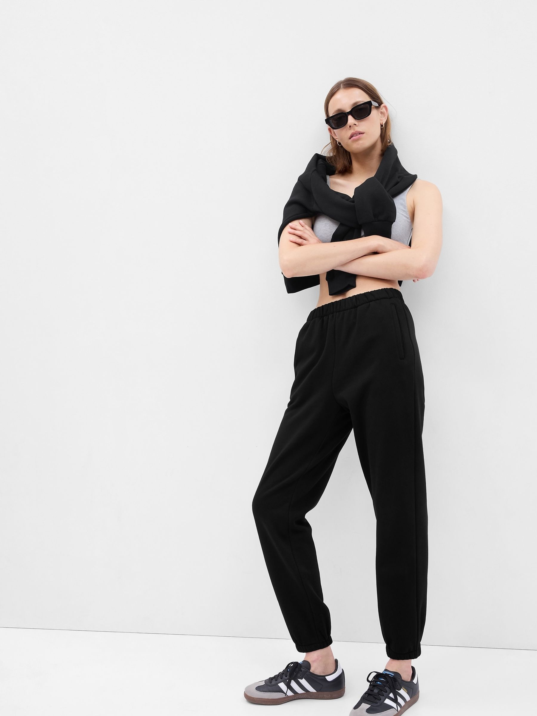 Black Cuffed High Waisted Oversize Joggers - Image 3 of 4