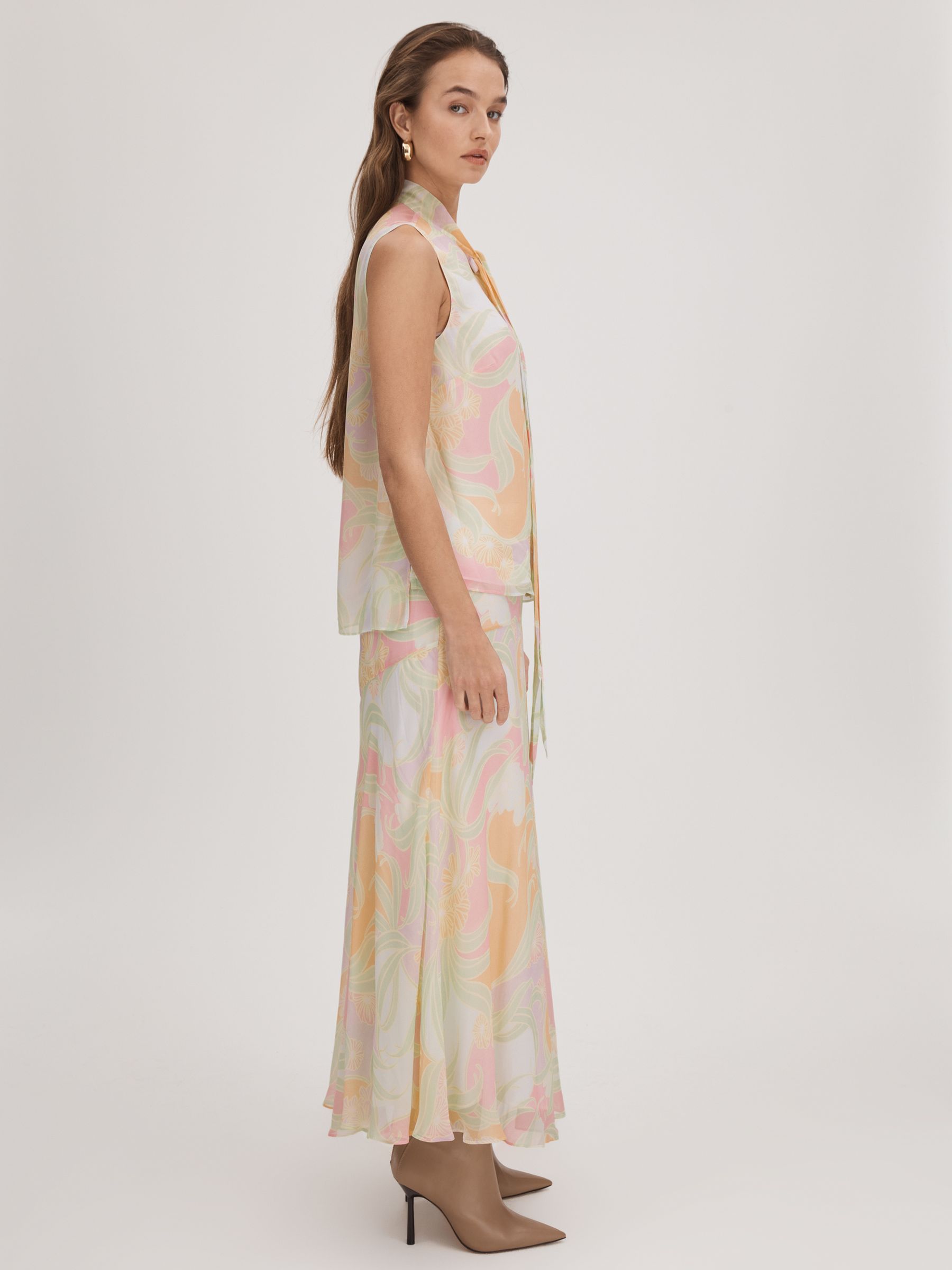 Florere Printed Midi Skirt in Multi - Image 6 of 7