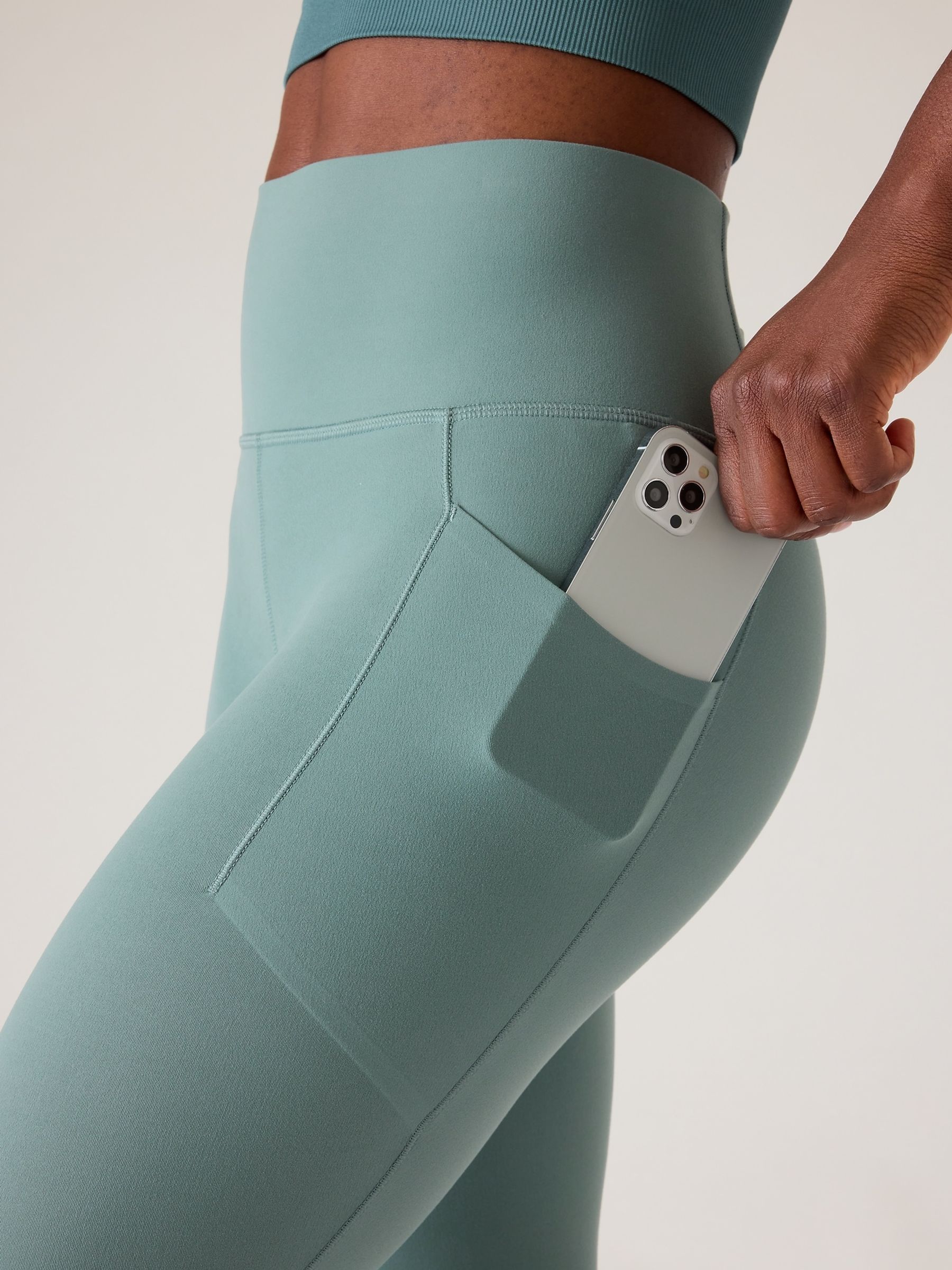 Athleta Green Salutation Cinch 7/8 Pocket Leggings - Image 4 of 4