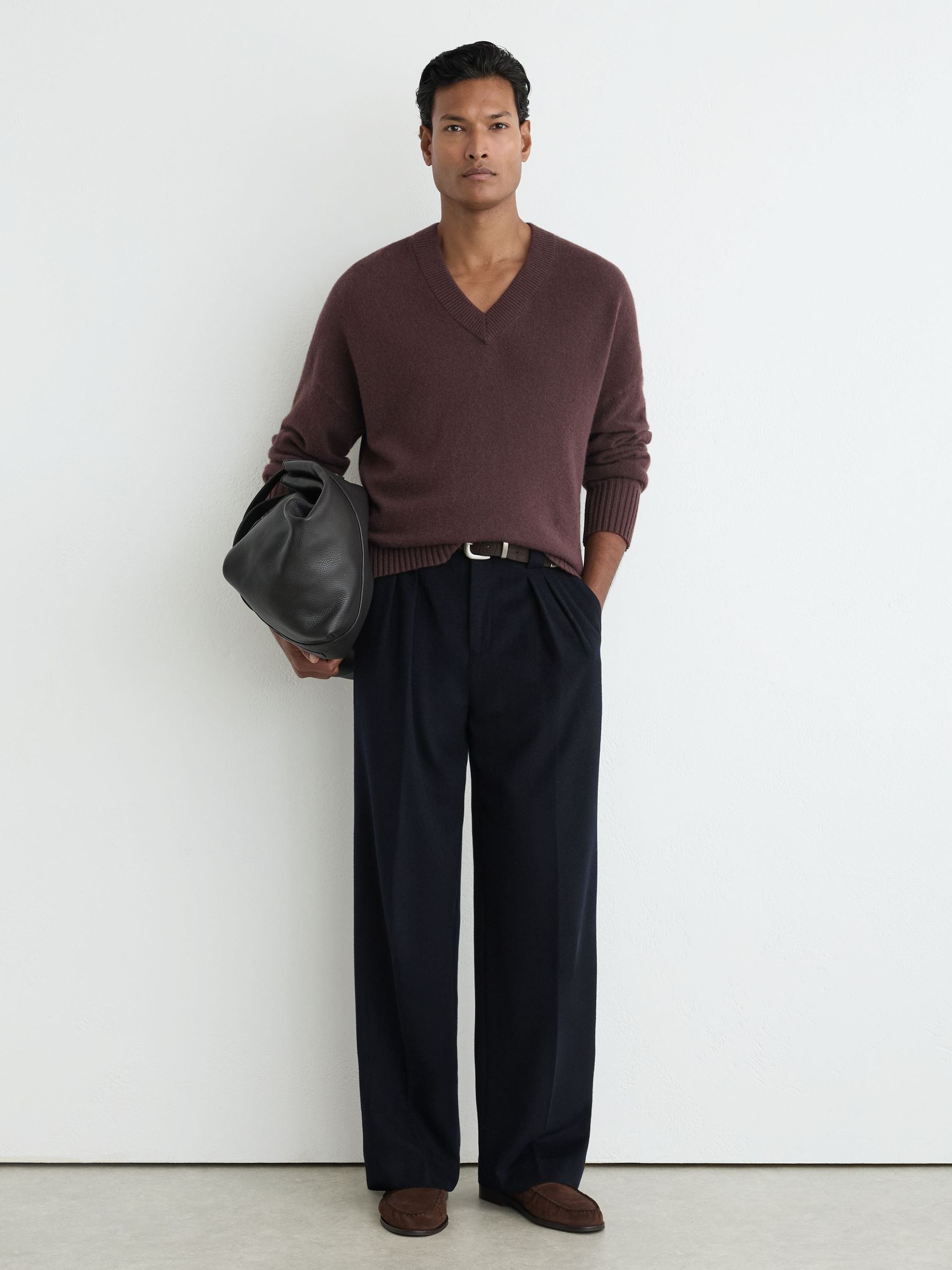 Wool-Cashmere V-Neck Jumper in Chocolate Brown - Image 3 of 7