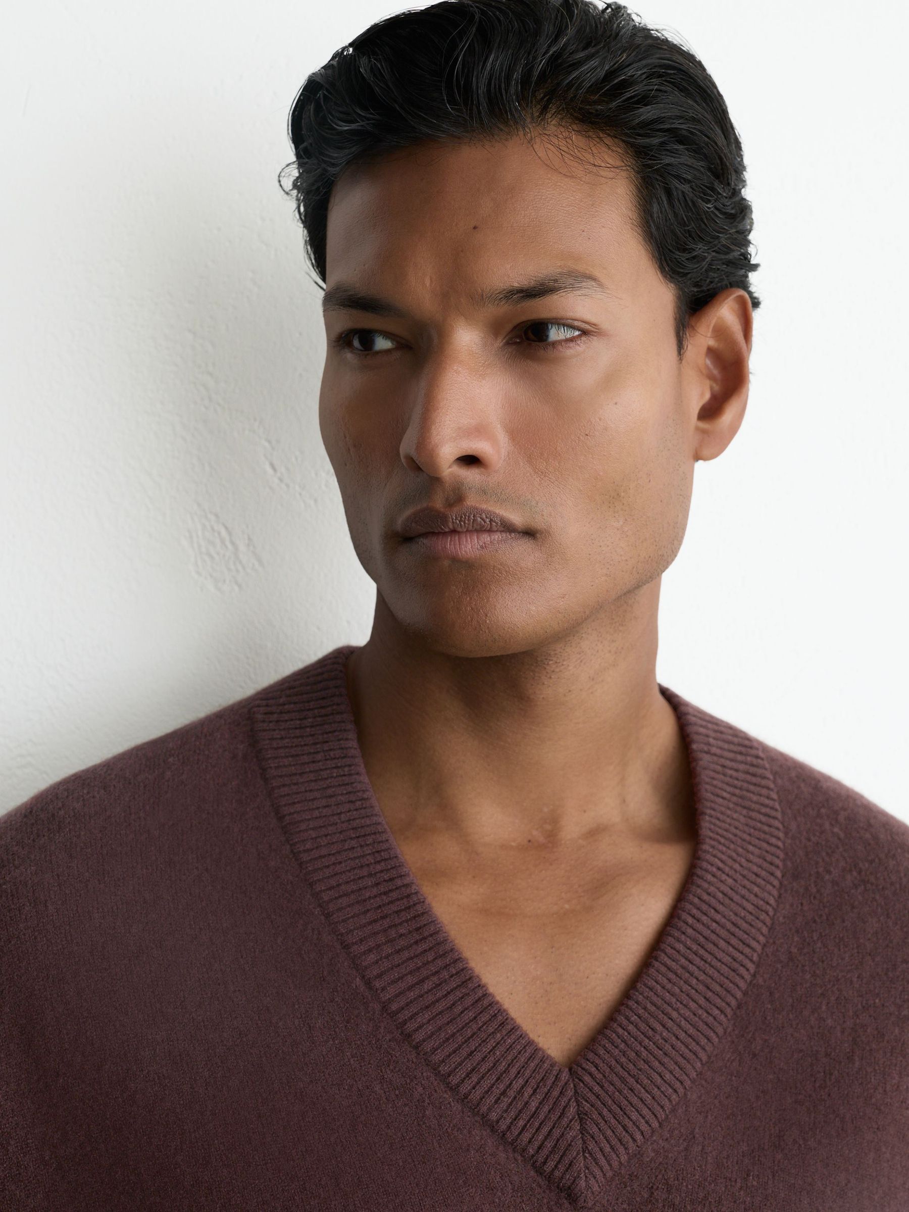 Wool-Cashmere V-Neck Jumper in Chocolate Brown - Image 4 of 7