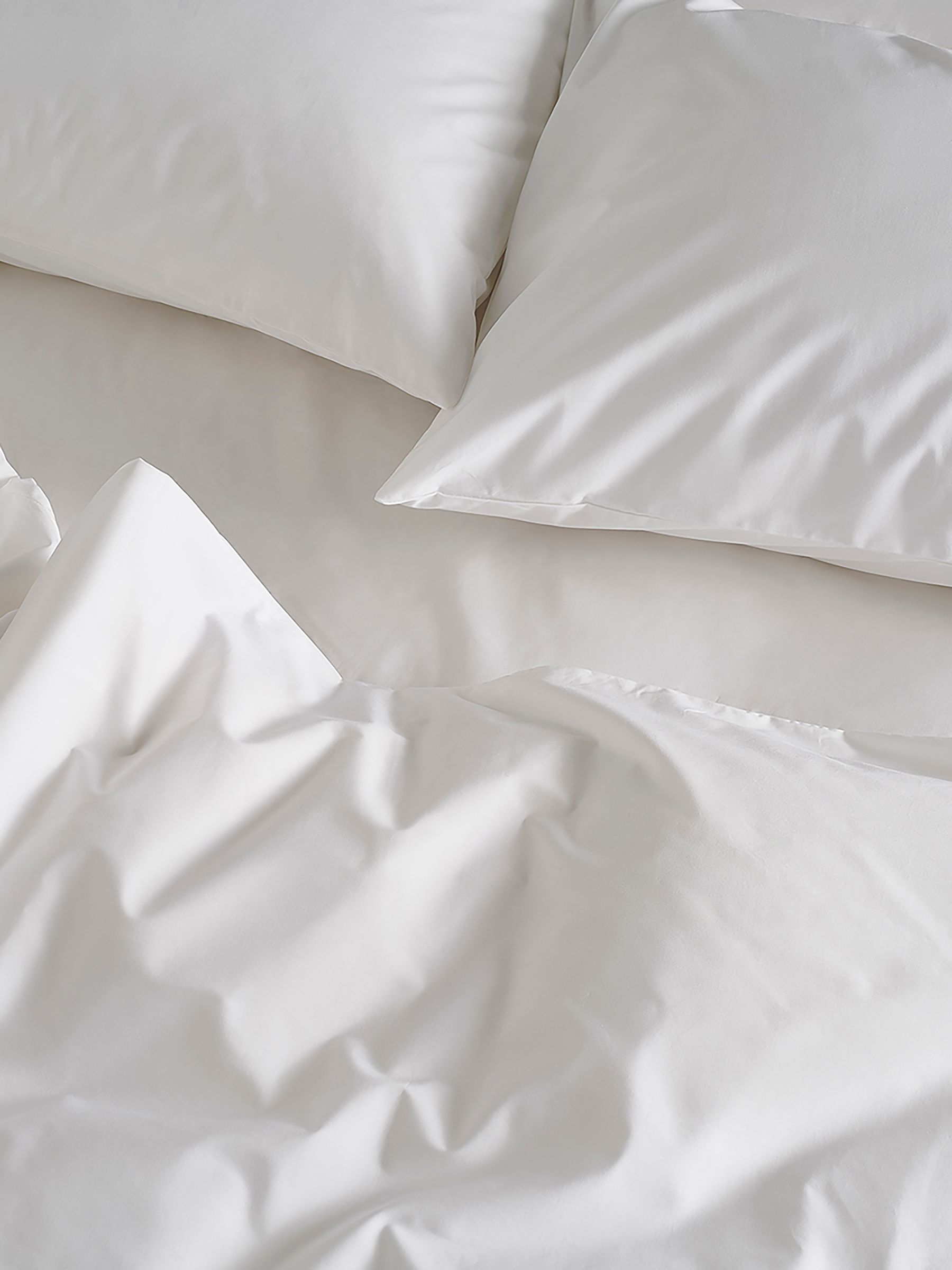 Bedfolk Set of 2 White Luxe 100% Cotton Square Pillowcases - Image 1 of 3