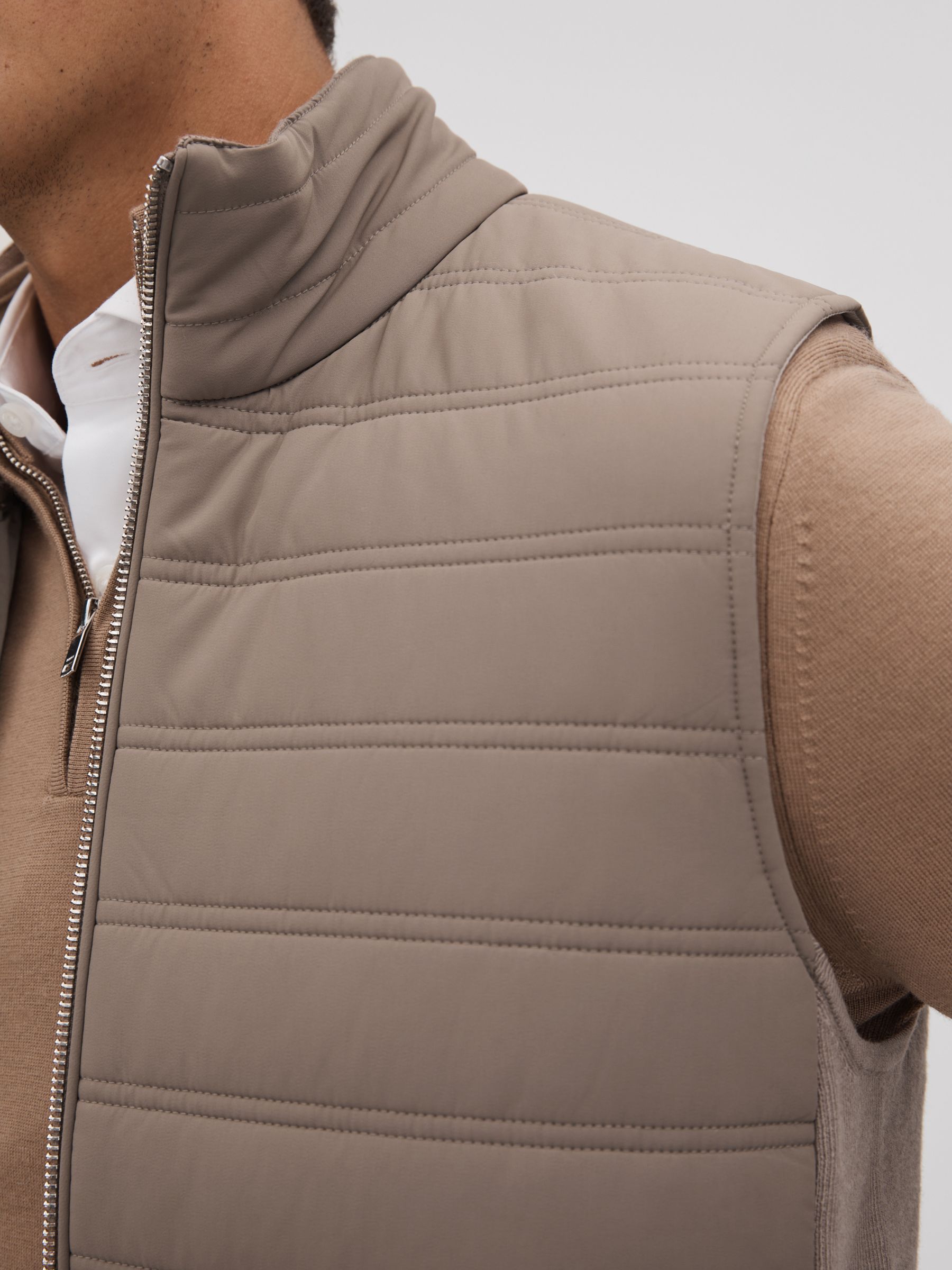 Hybrid Quilt and Knit Zip-Through Gilet in Mink - Image 4 of 6