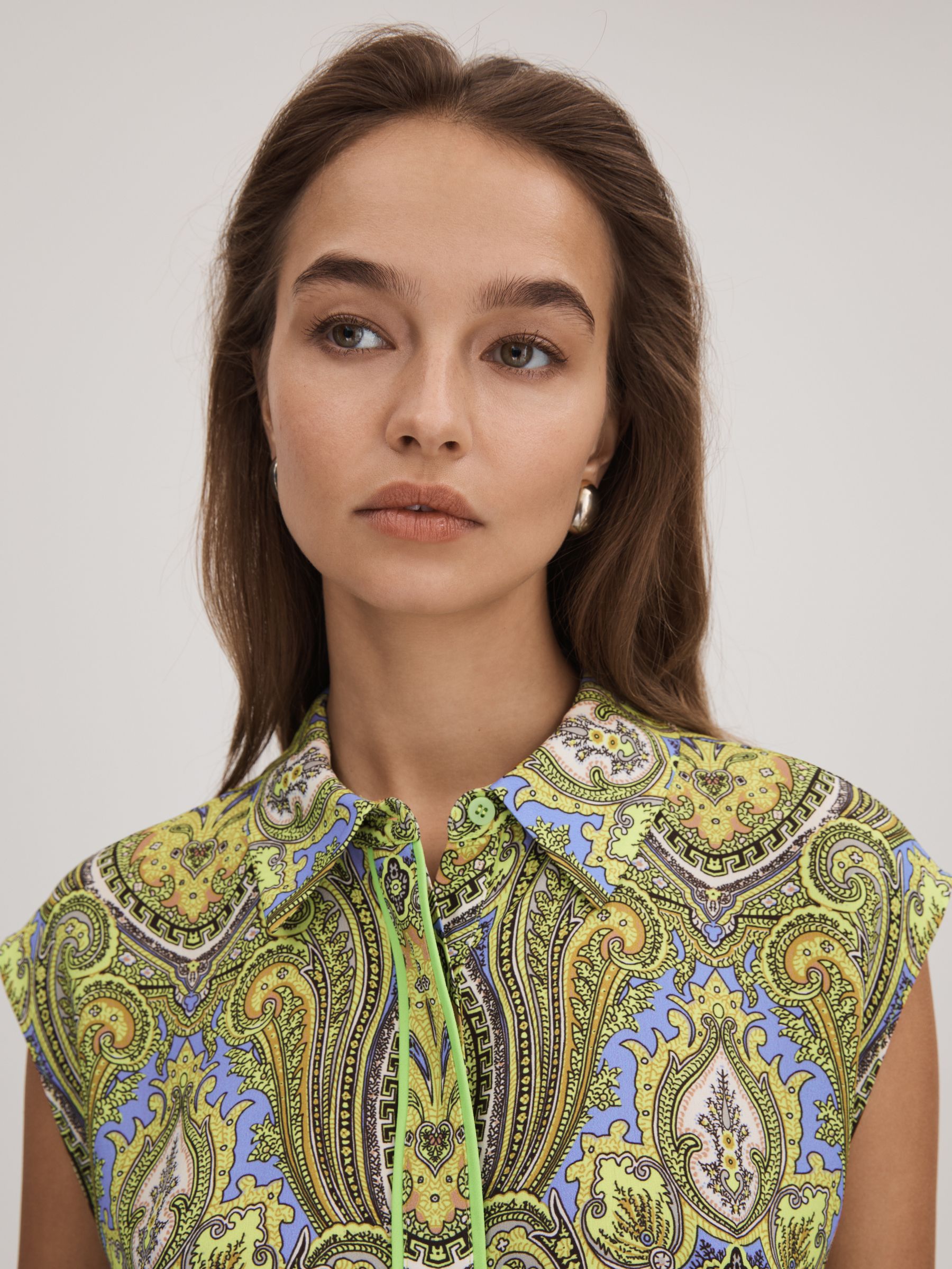 Florere Printed Cropped Top in Lime/Green - Image 4 of 7