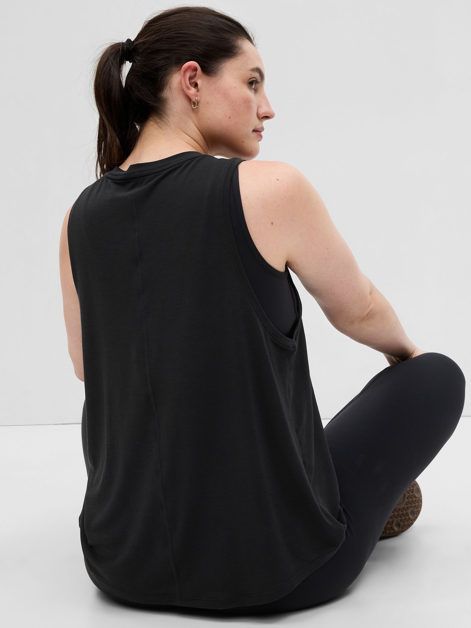 Black Sleevless Muscle Vest - Image 4 of 5