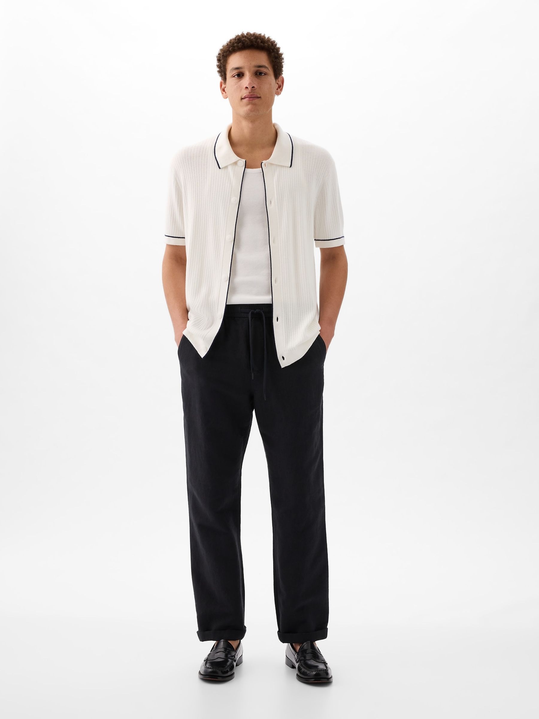 White Ribbed Buttoned Short Sleeve Knit Shirt - Image 3 of 4