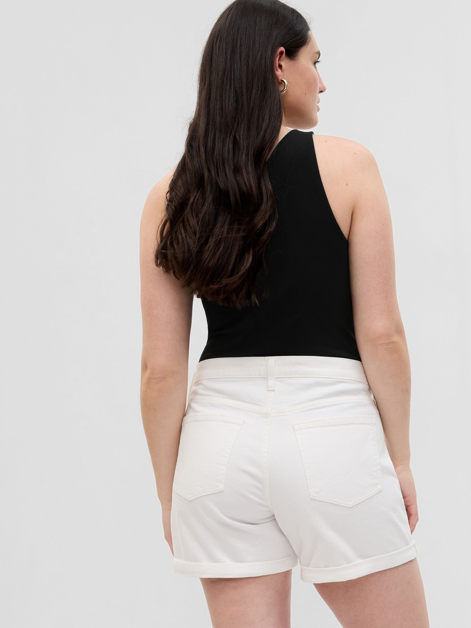 White Denim Mid Rise Girlfriend Shorts - Image 2 of 6