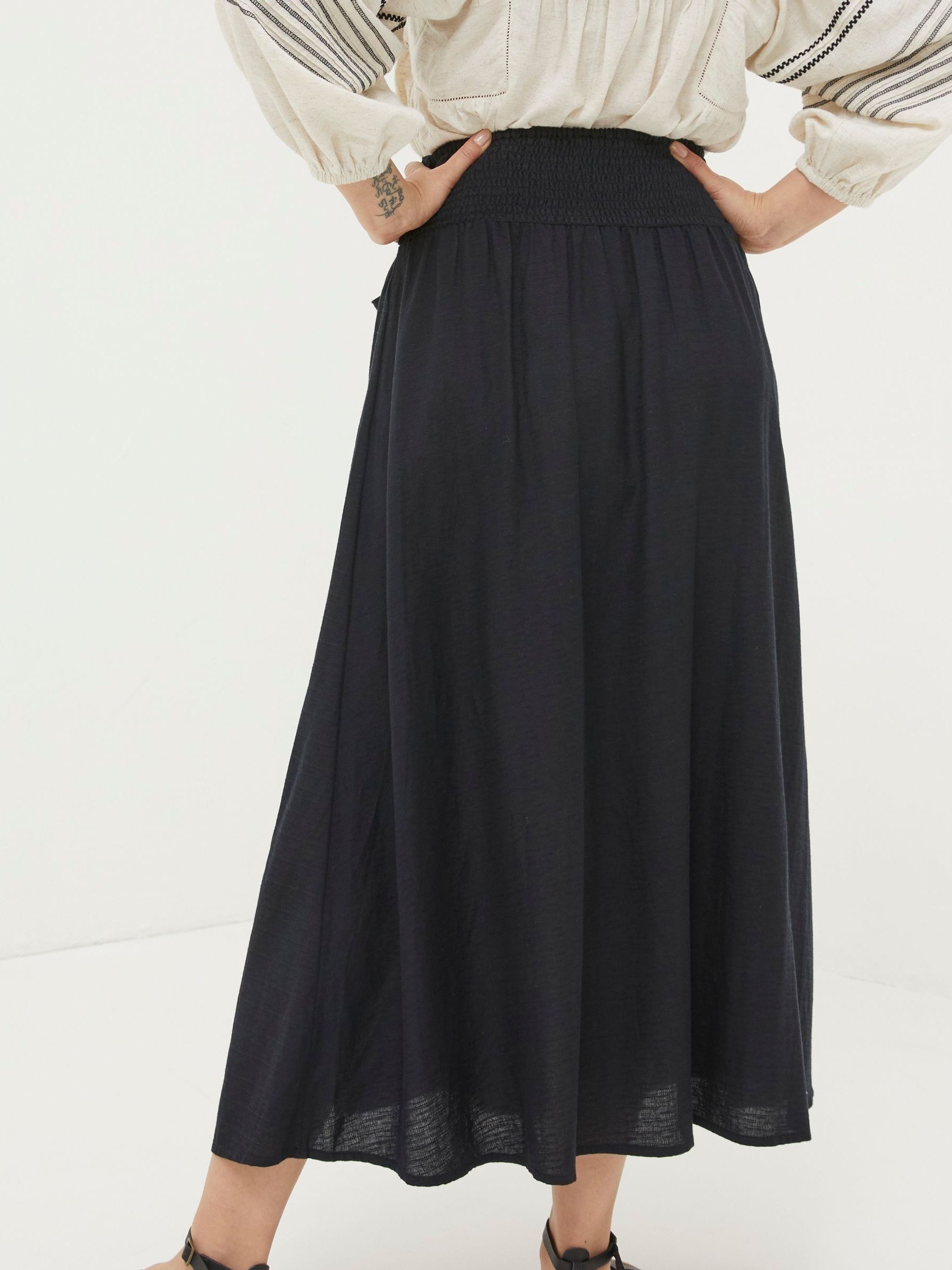 Sascha Black Midi Skirt With Linen - Image 2 of 5