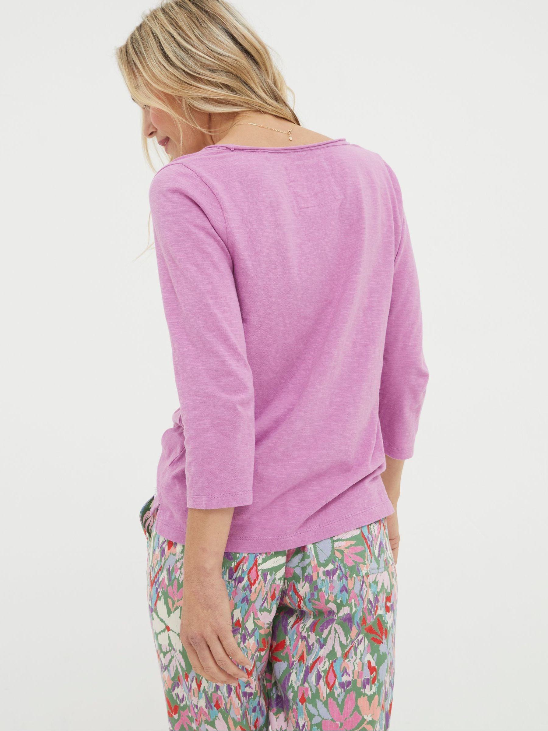 Pink Porter T-Shirt - Image 2 of 5 Pink Porter T-Shirt - Image 2 of 5