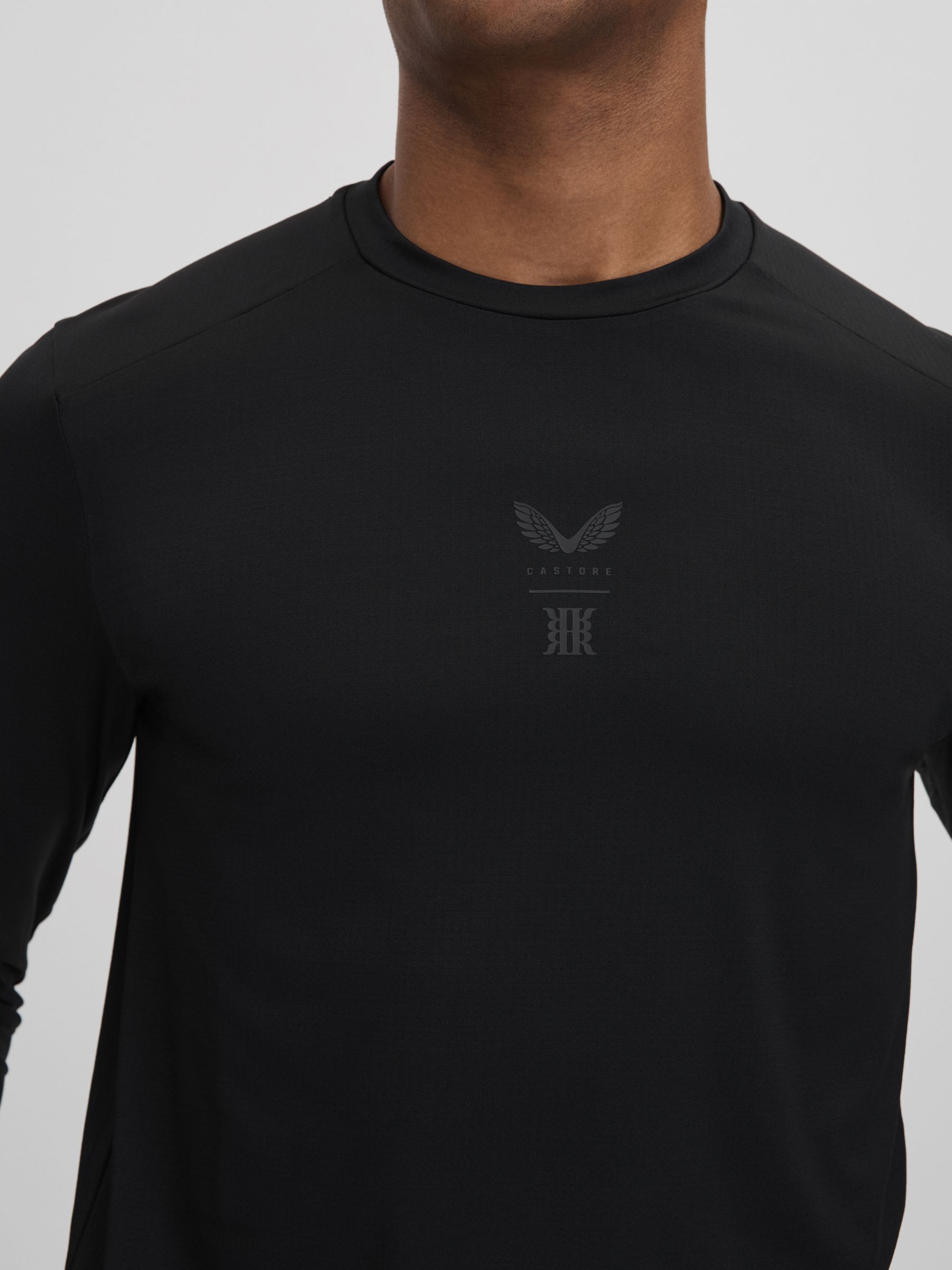 Castore Performance Long Sleeve Top in Onyx Black - Image 4 of 7