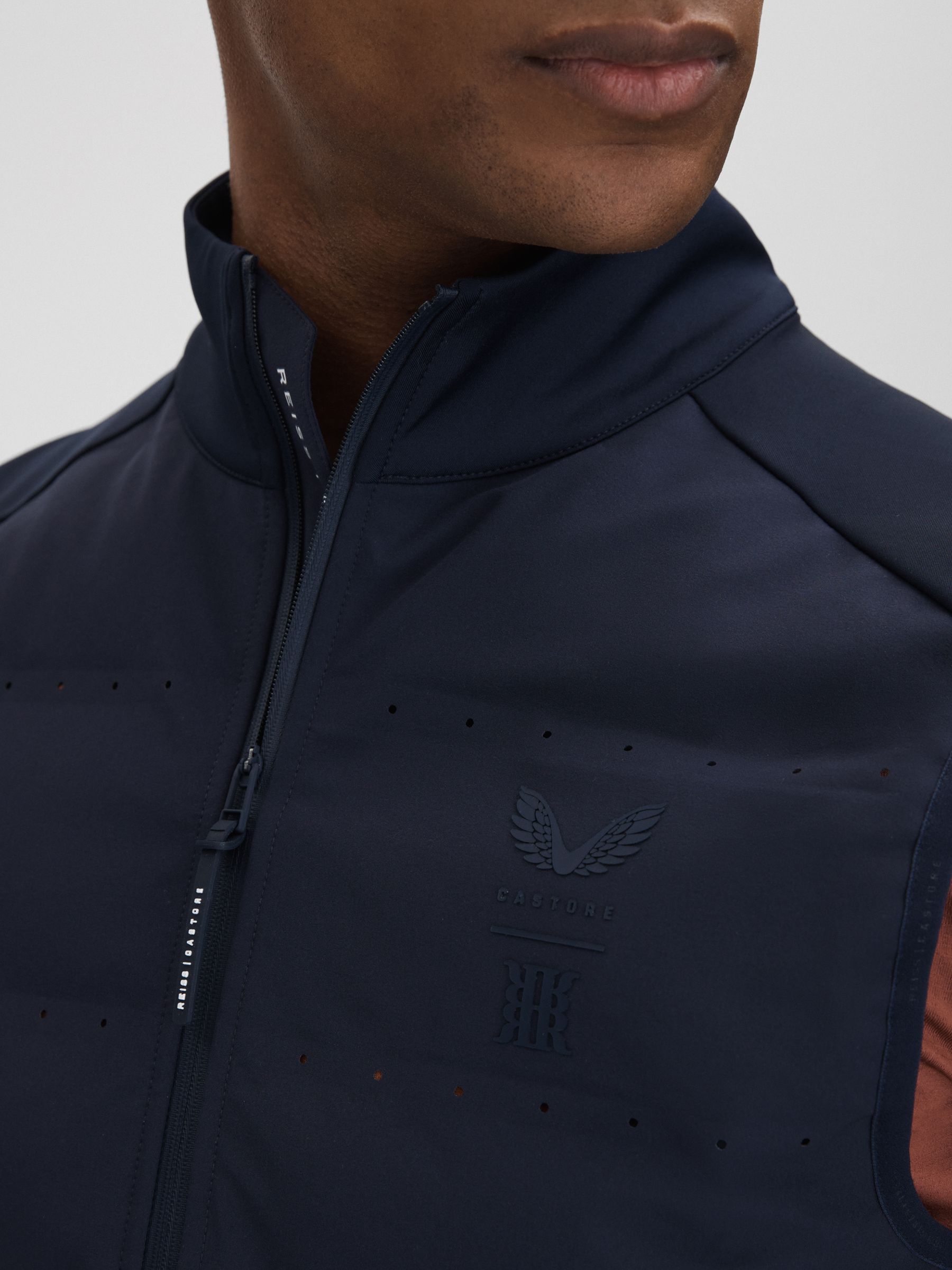 Castore Water Repellent Hybrid Quilted Gilet in Midnight Navy - Image 4 of 8
