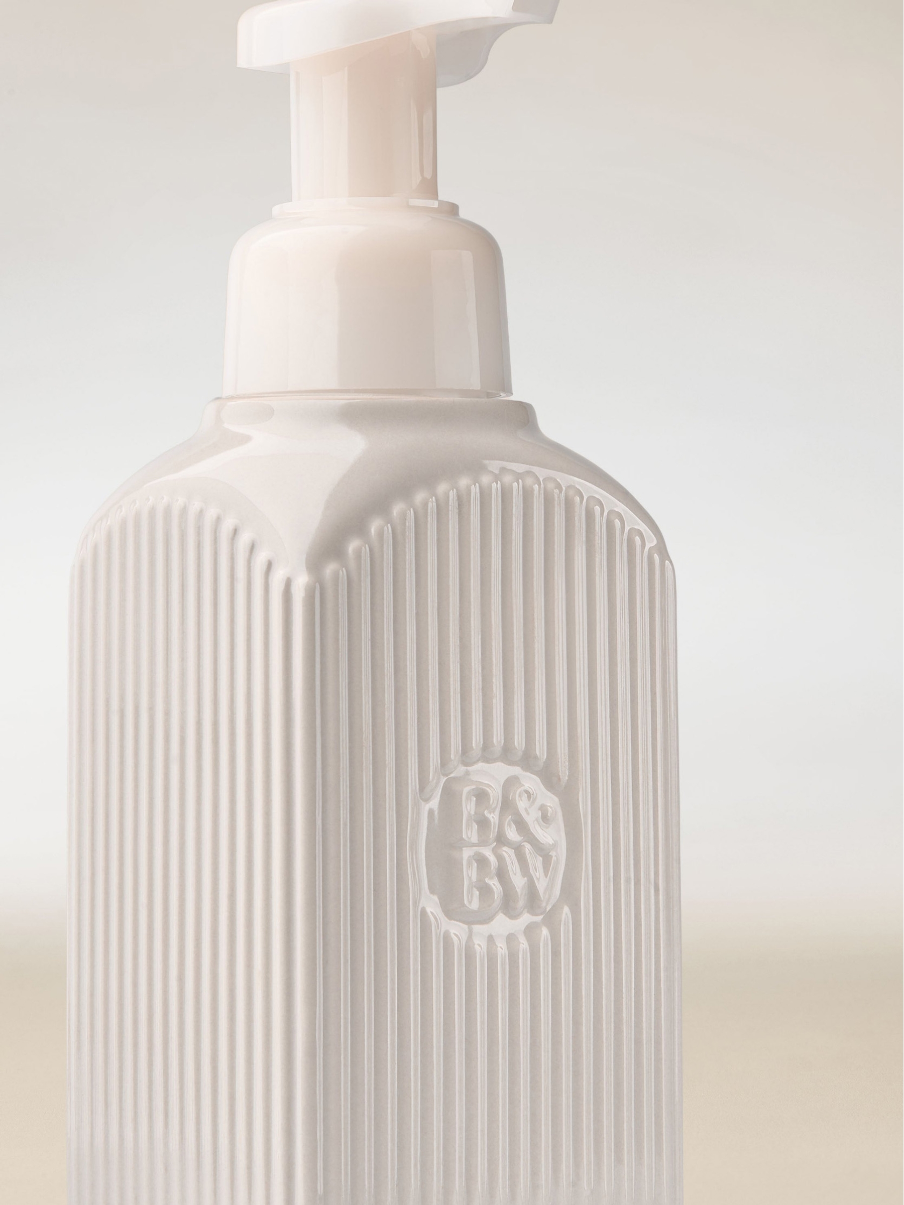 Cream Sweater Gentle & Clean Foaming Hand Soap Dispenser - Image 2 of 2