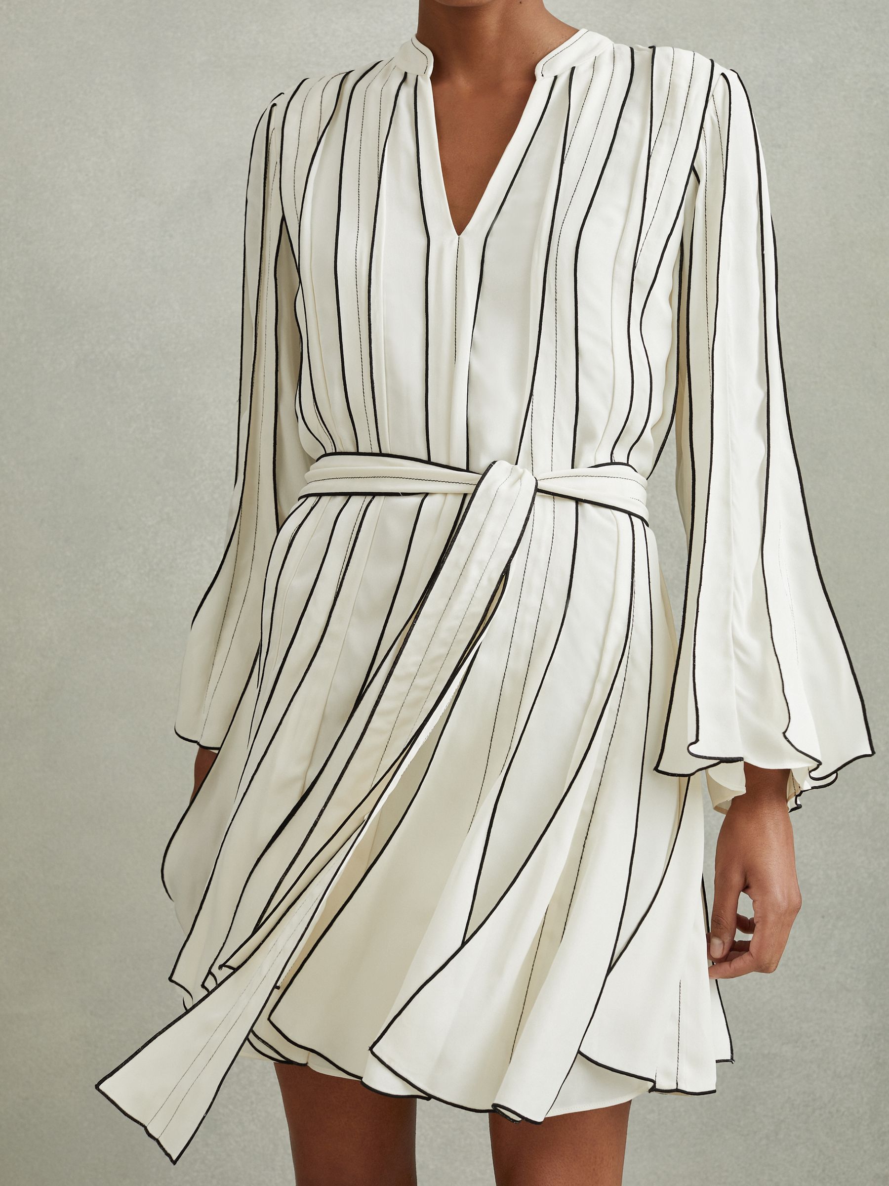Contrast Ruffle Mini Dress in Ivory - Image 4 of 6