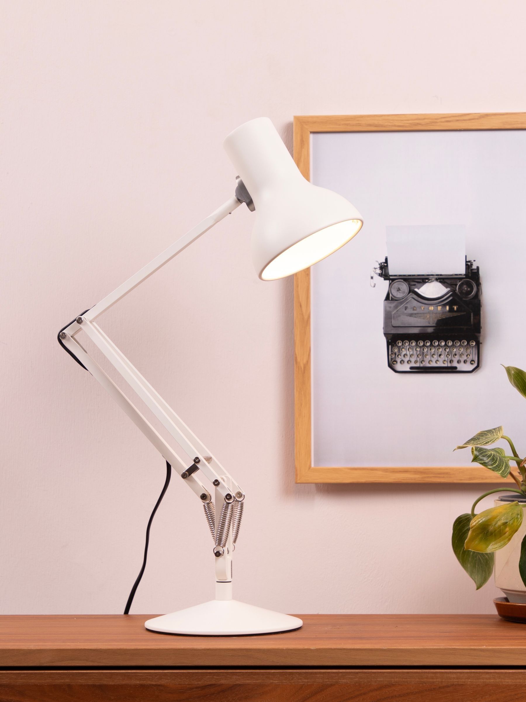 Anglepoise White Type 75™ Mini Desk Lamp Made