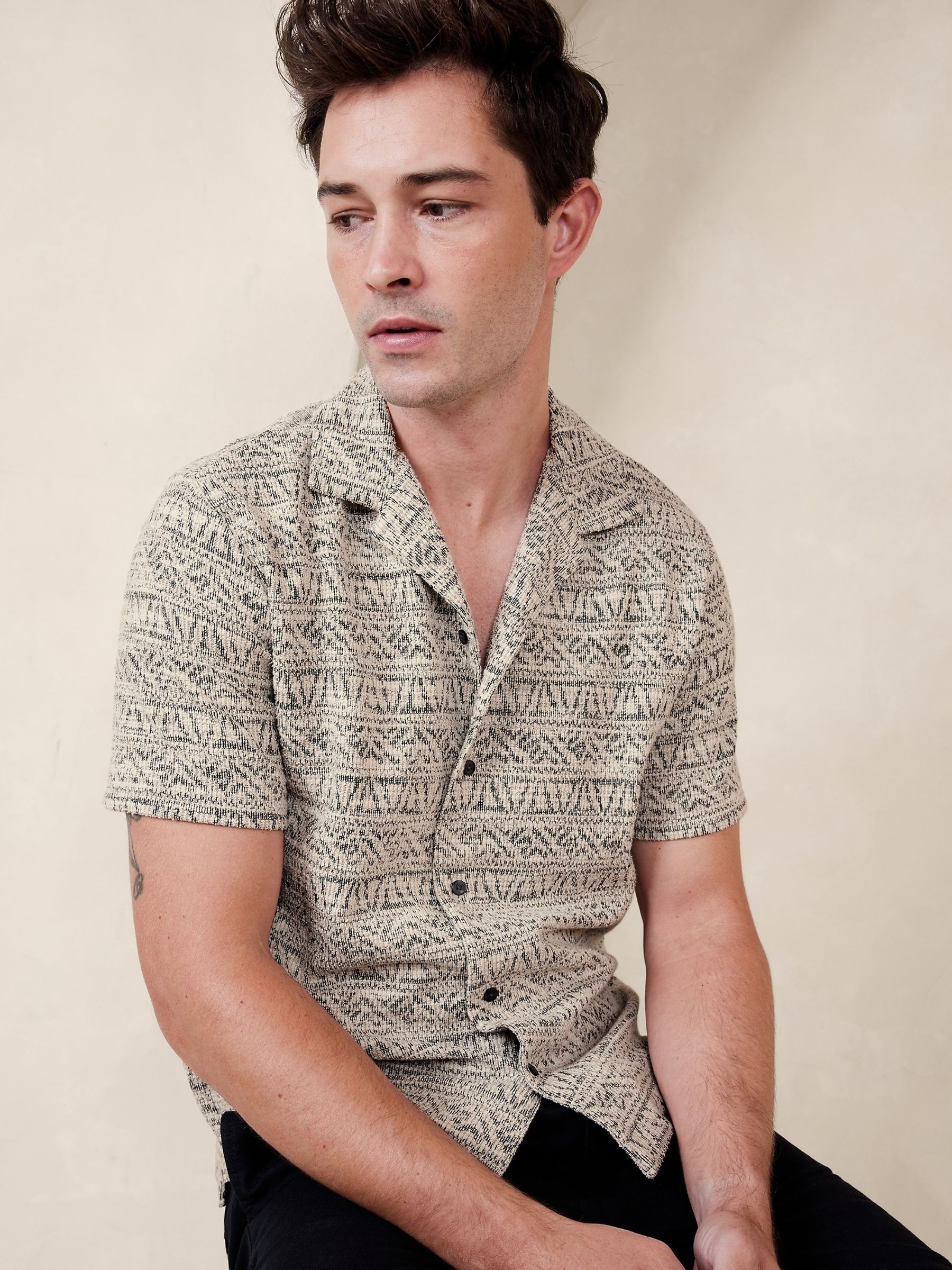 Banana Republic Grey Salinas Jacquard Resort Shirt - Image 1 of 1