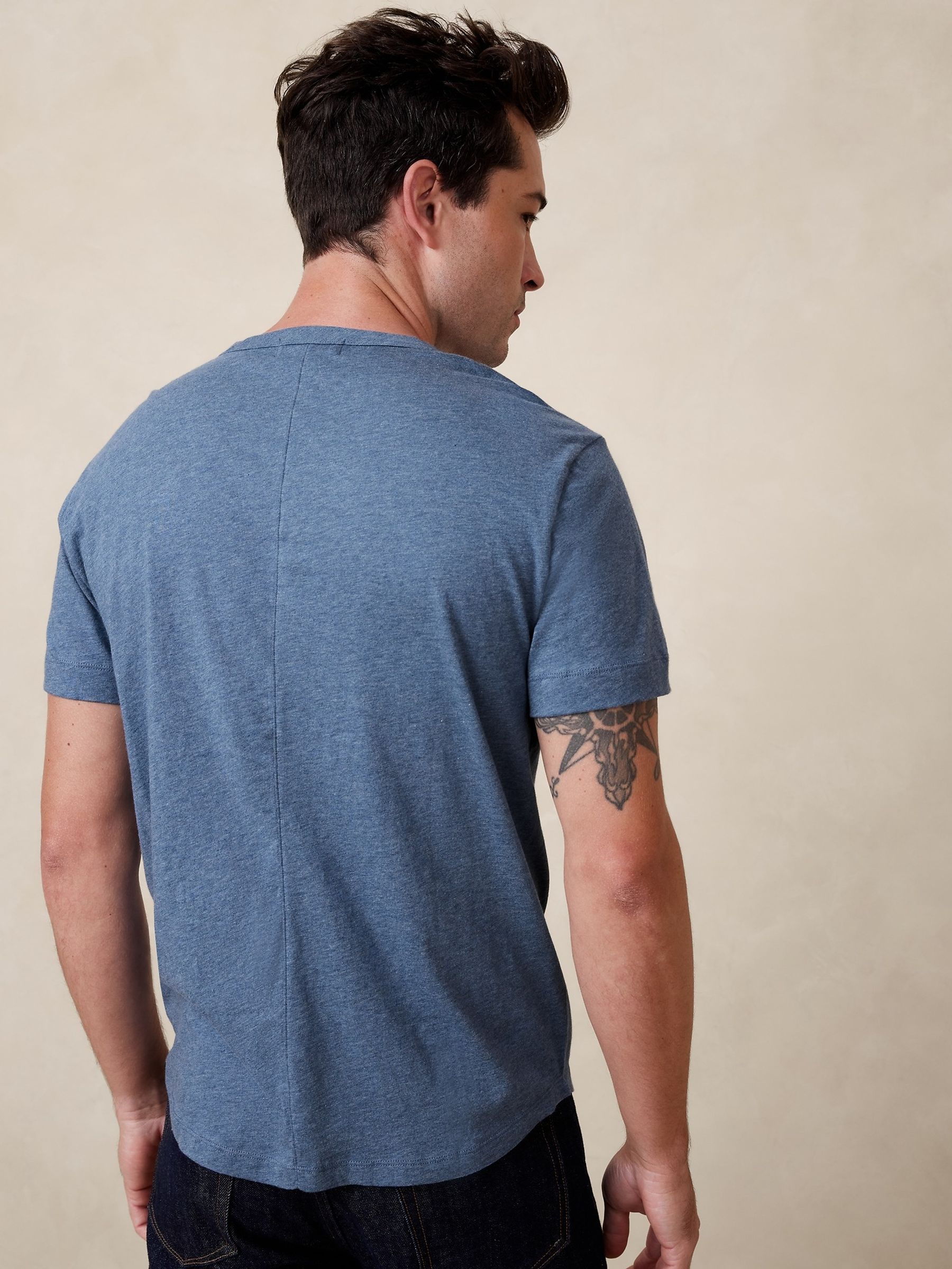Banana Republic Blue Soft Wash T-Shirt - Image 2 of 4