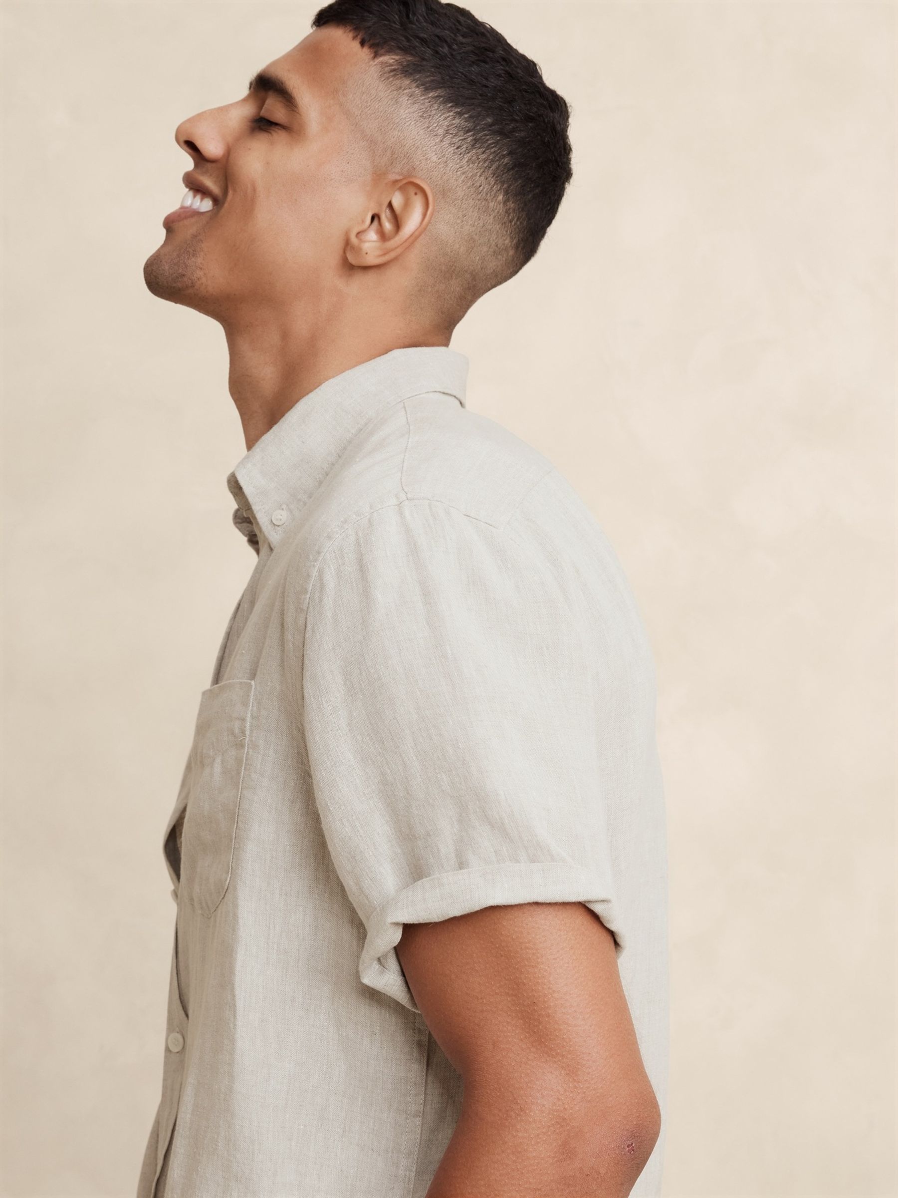Banana Republic Natural Castelletto Linen Short Sleeve Shirt - Image 3 of 4